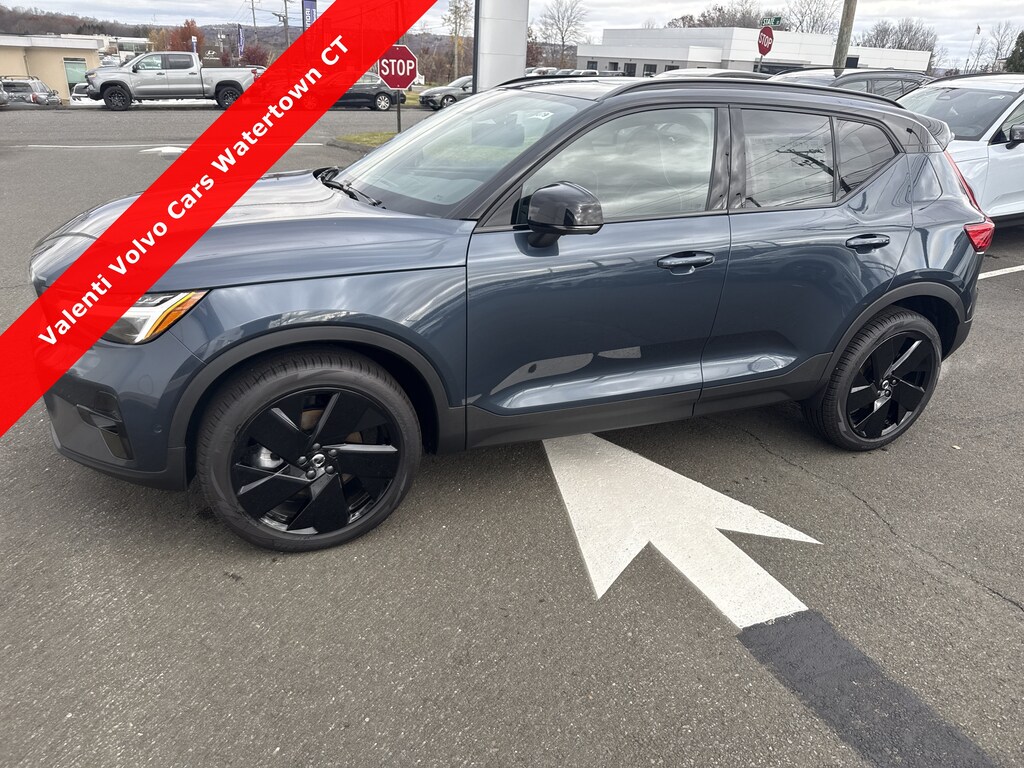 New 2026 Volvo XC40 B5 Ultra Black Edition SUV
