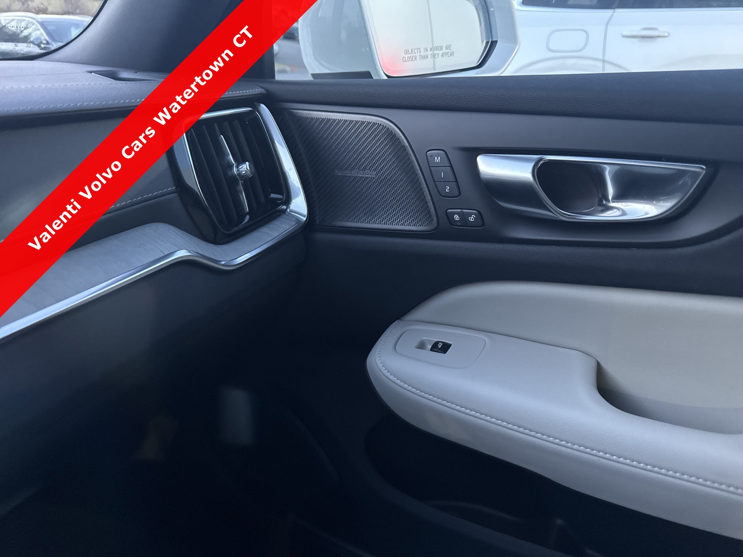 2026 Volvo V60 Cross Country Ultra - Photo 26