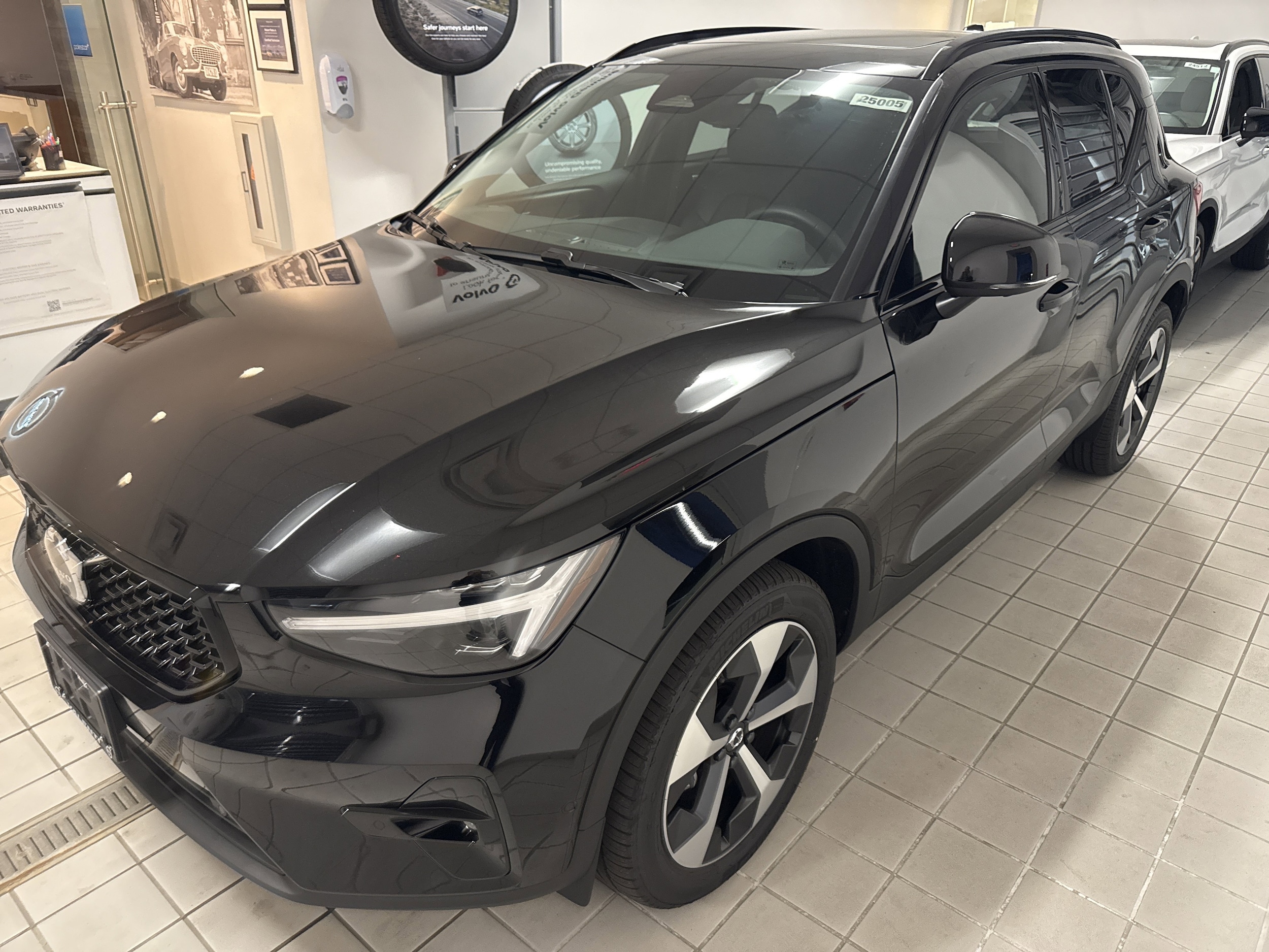 2026 Volvo XC40 Plus's photo