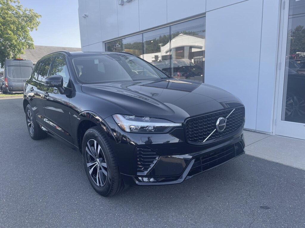 Used 2024 Volvo XC60 B5 Core Dark SUV