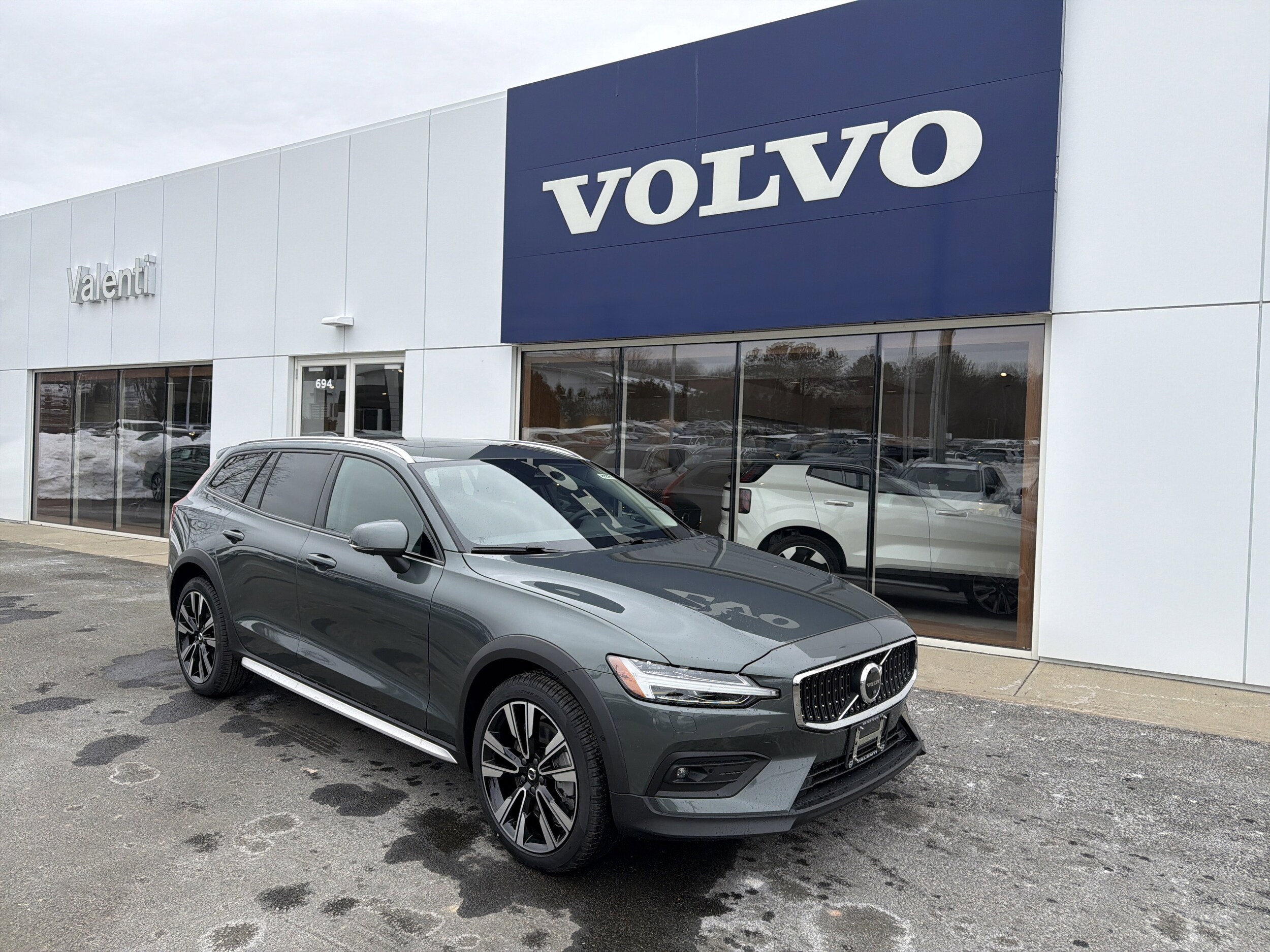 2026 Volvo V60 Cross Country
