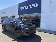 2026 Volvo XC40 B5 Ultra Black Edition SUV