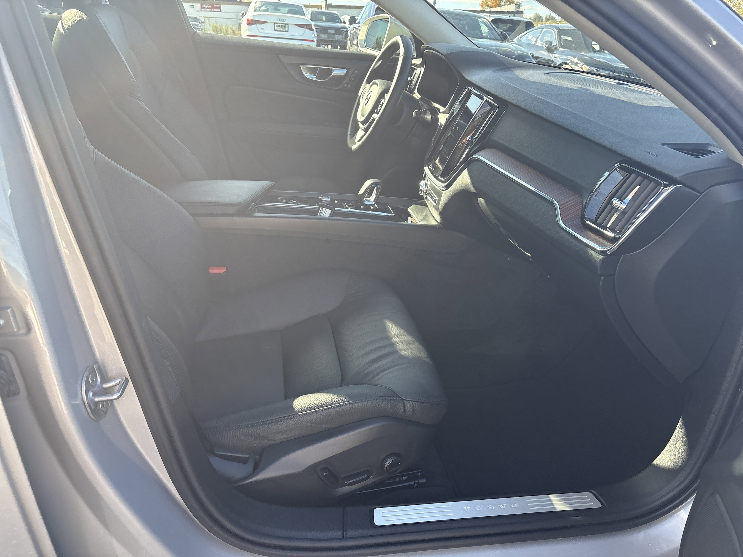 2025 Volvo V60 Cross Country Plus - Photo 20
