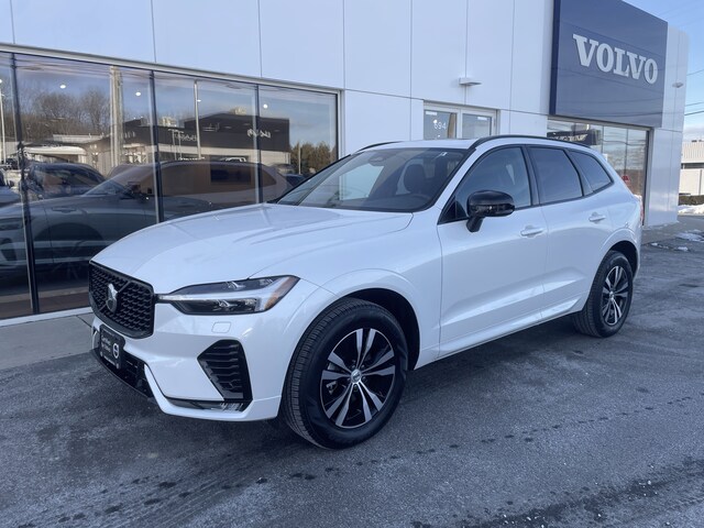 2025 Volvo XC60 B5 Core SUV