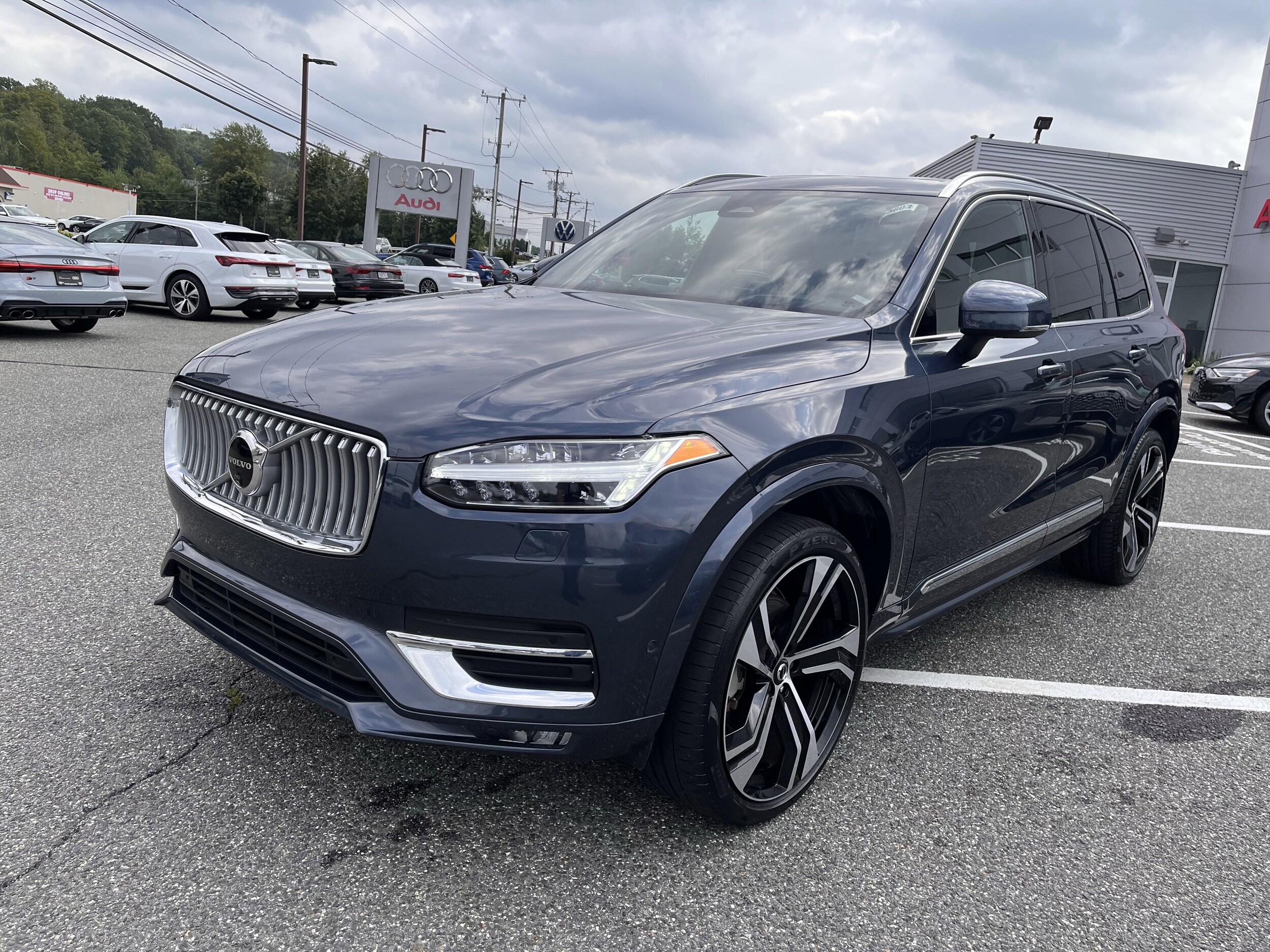 2024 Volvo XC90 Ultimate photo 3