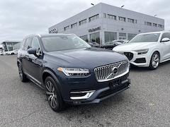 2025 Volvo XC90 B5 Core SUV