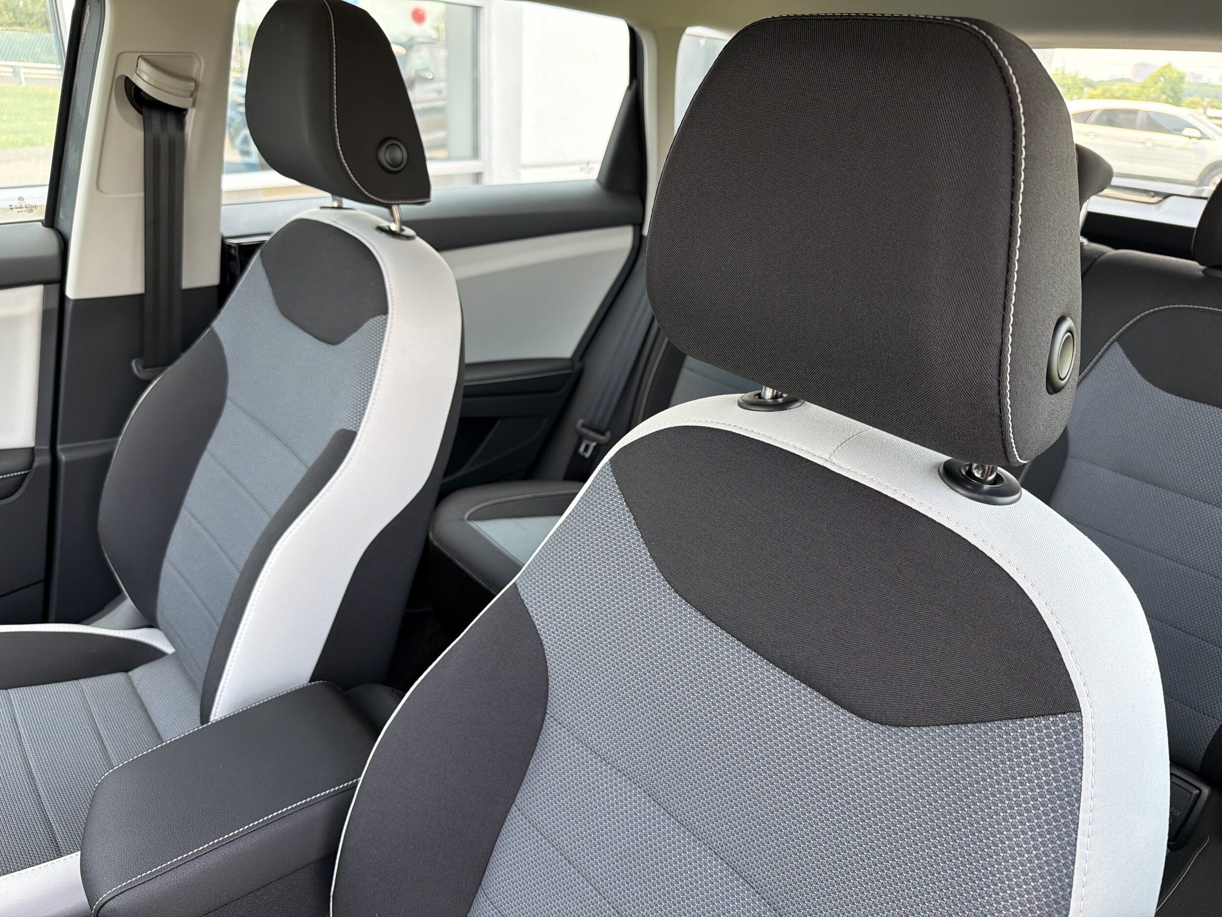 2025 Volkswagen Taos S - Photo 20