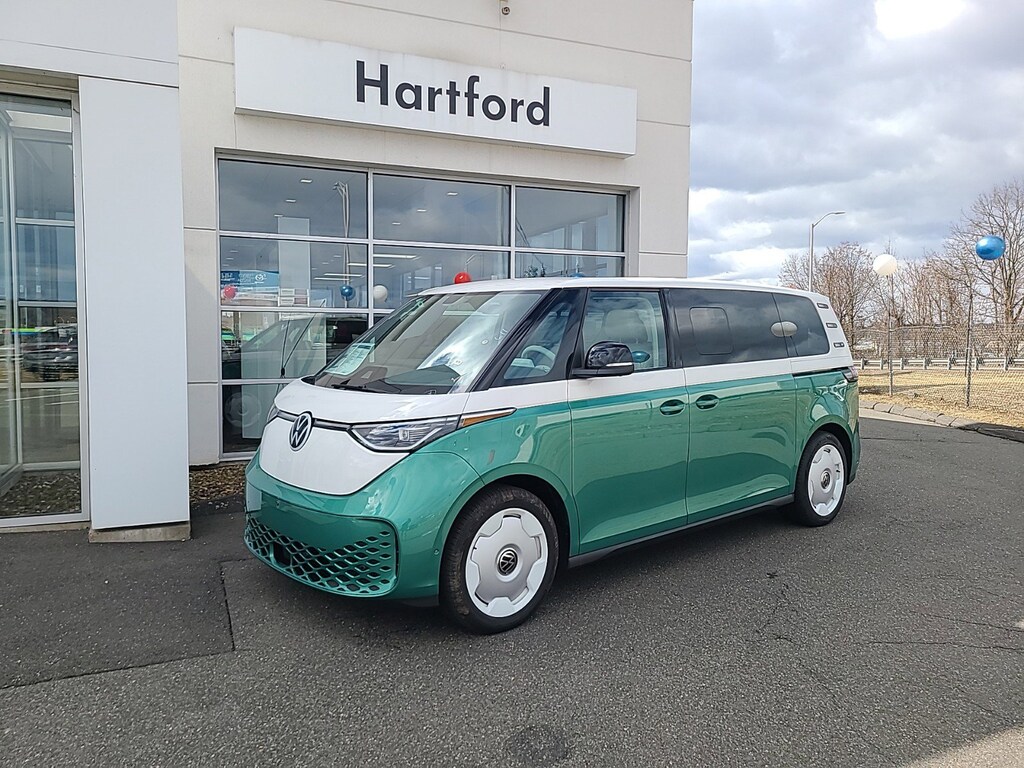 New 2025 Volkswagen ID. Buzz 1st Edition 1st Edition 4MOTION w/Two-Tone