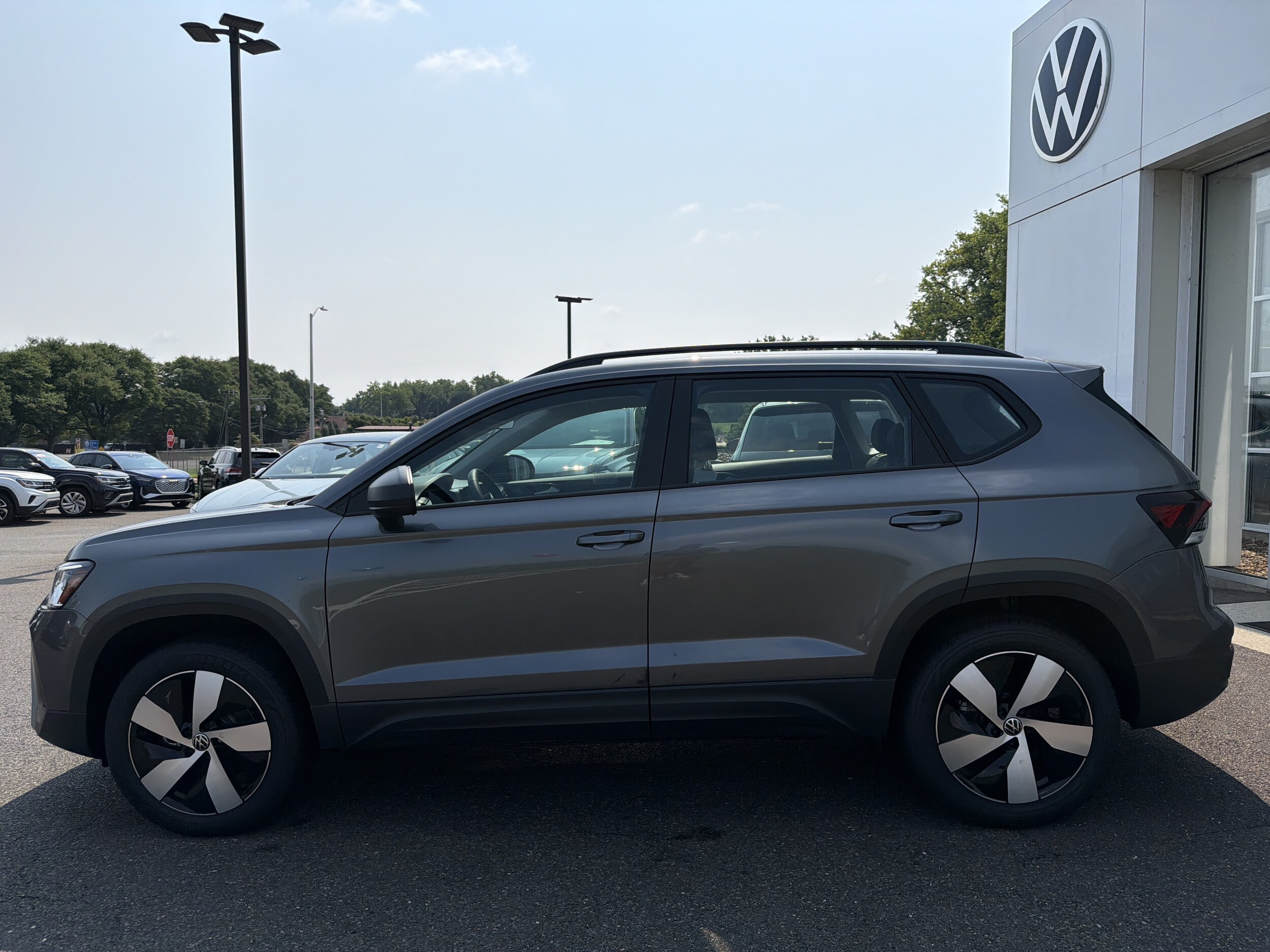 2025 Volkswagen Taos S - Photo 7