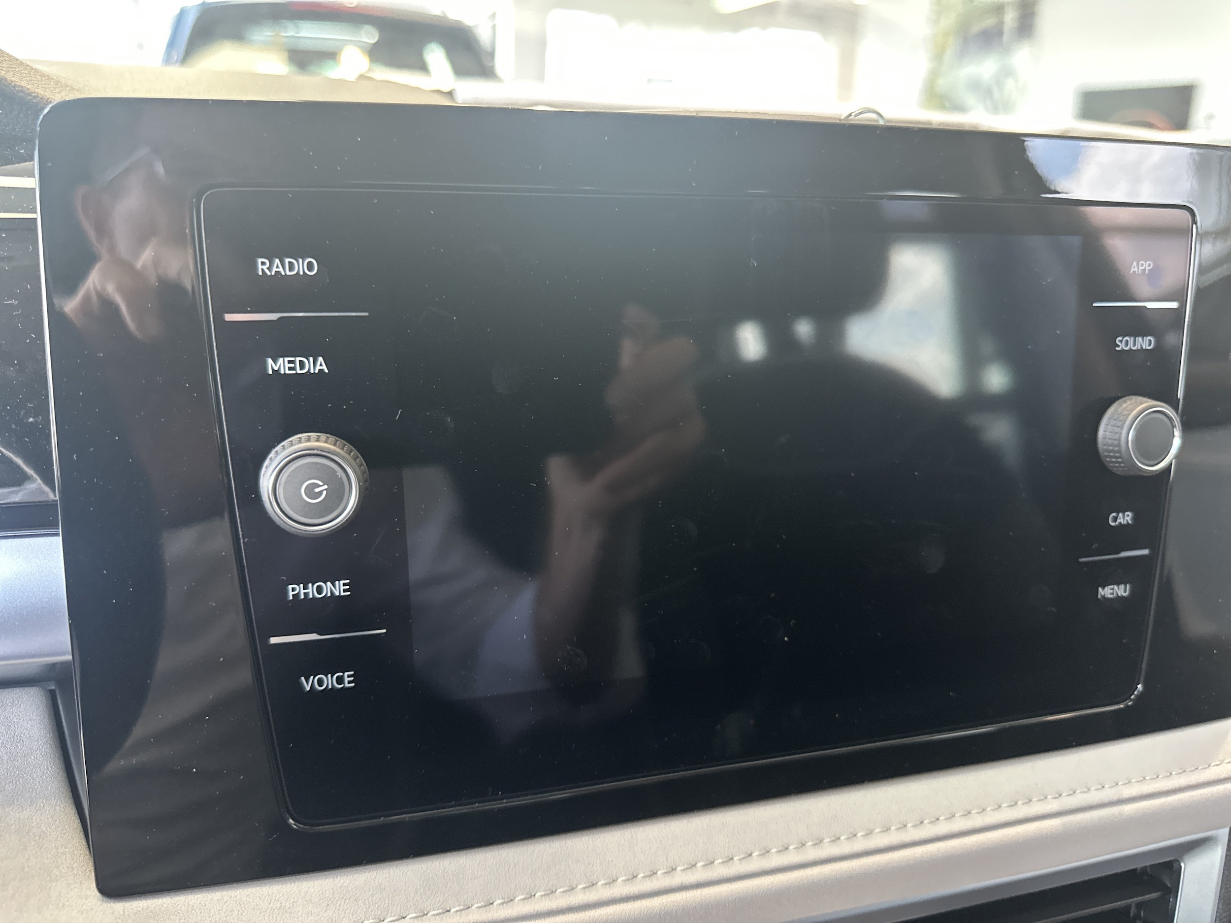 2025 Volkswagen Taos SE - Photo 8