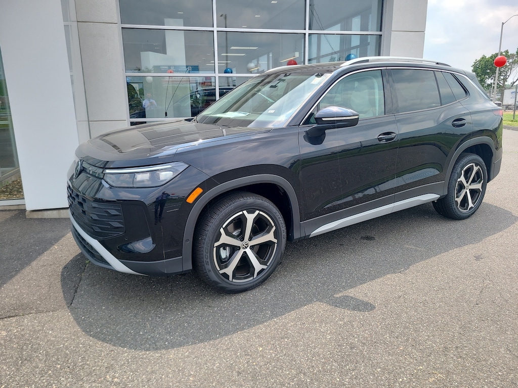 Certified 2025 Volkswagen Tiguan 2.0T SE 2.0T SE 4MOTION
