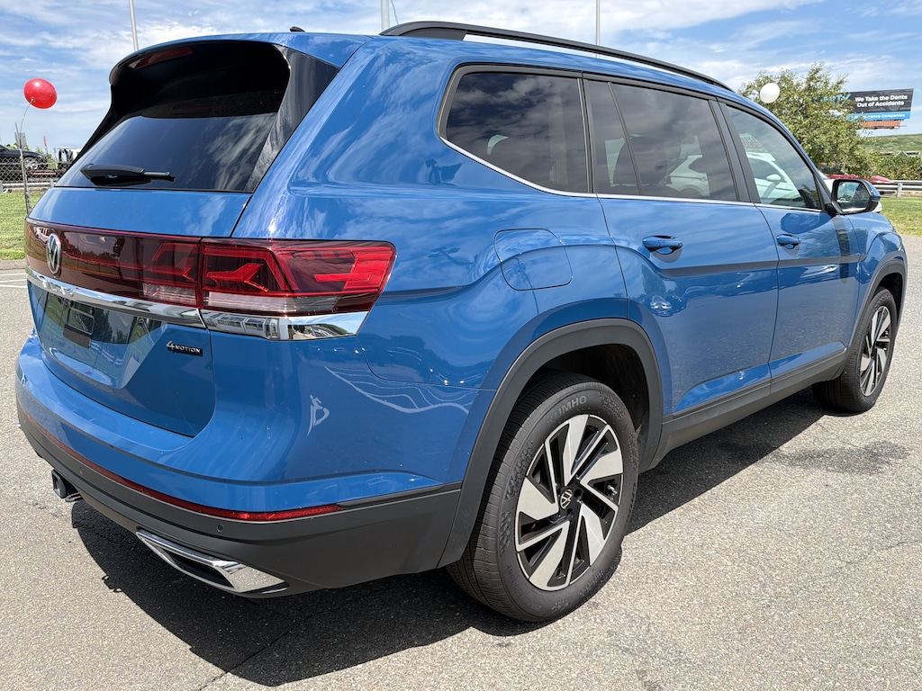 Certified 2026 Volkswagen Atlas 2.0T SE w/Technology 2.0T SE w/Technology 4MOTION