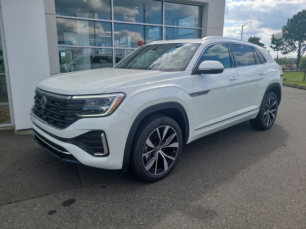 New 2025 Volkswagen Atlas Cross Sport 2.0T SEL Premium R-Line 2.0T SEL Premium R-Line 4MOTION