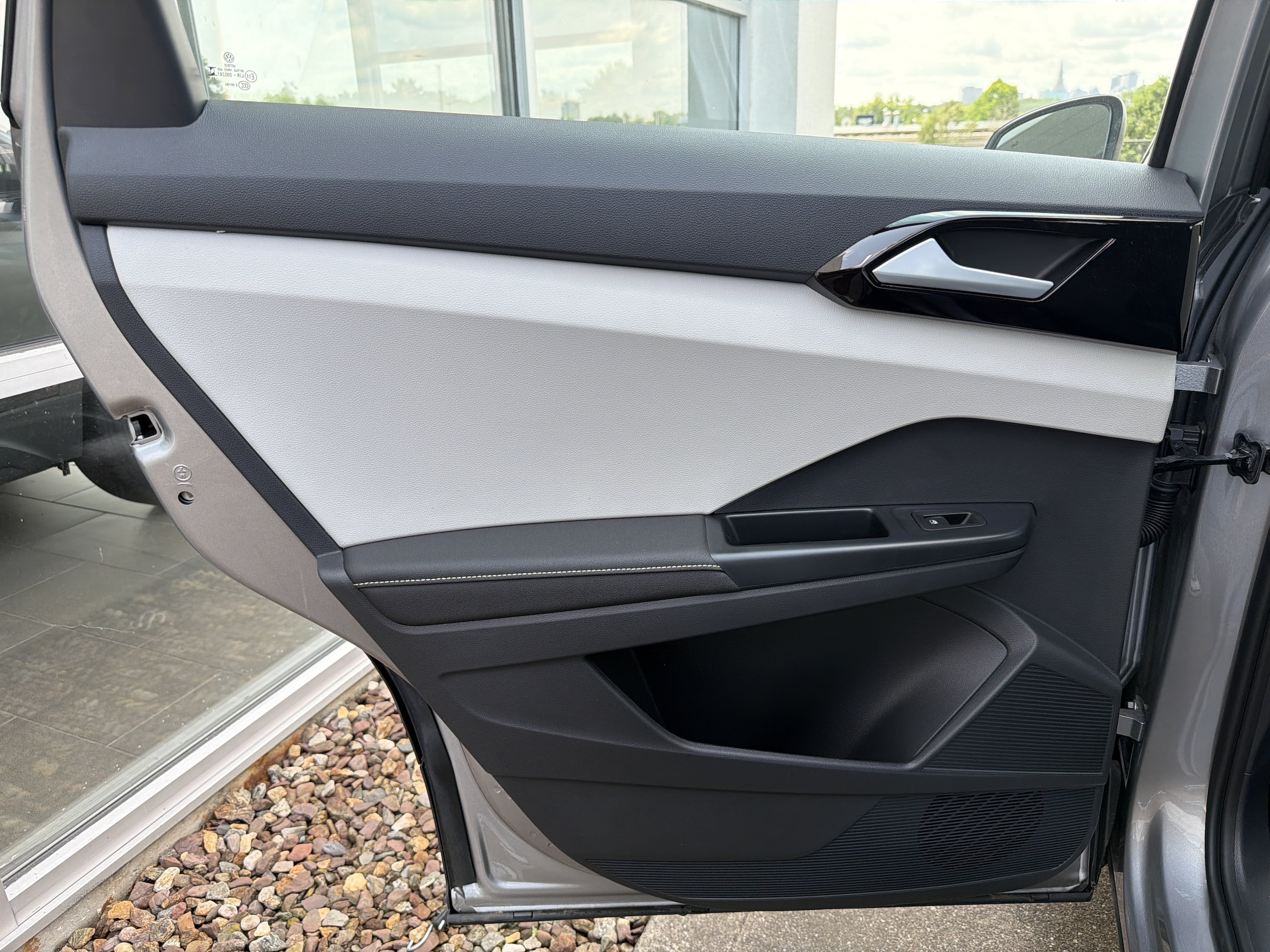 2025 Volkswagen Taos S - Photo 23