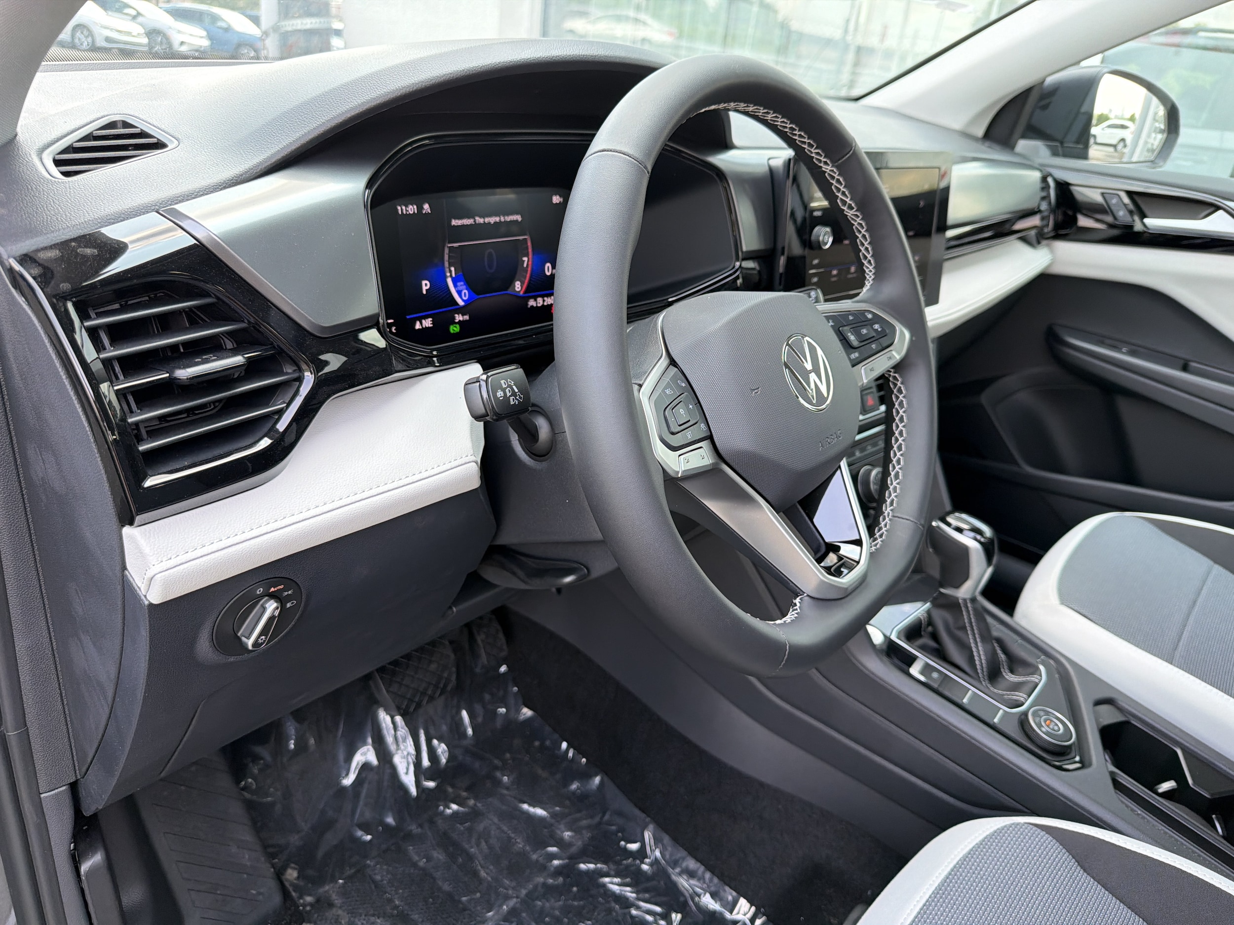 2025 Volkswagen Taos S - Photo 17