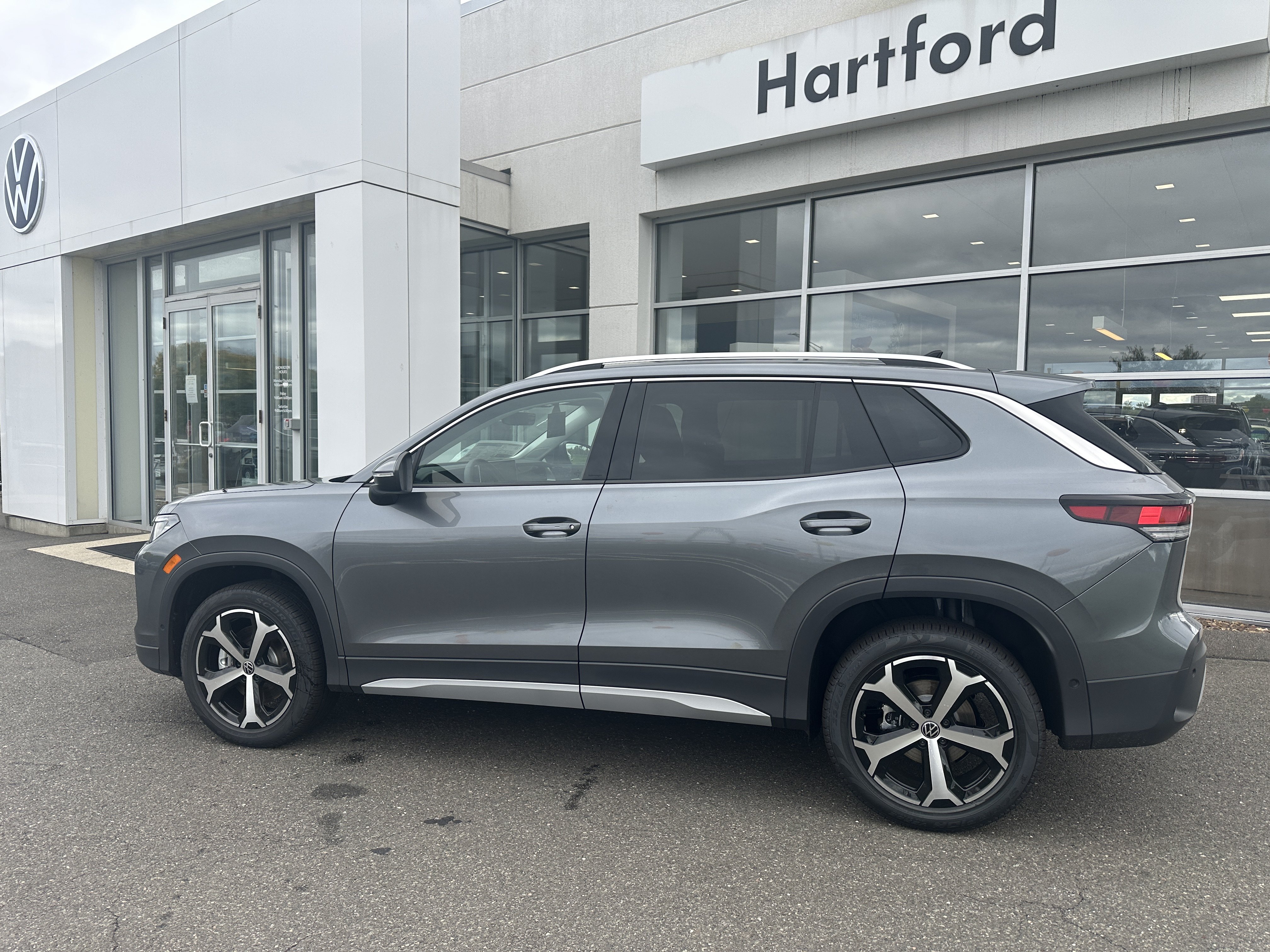 2026 Volkswagen Tiguan SE SE 4MOTION