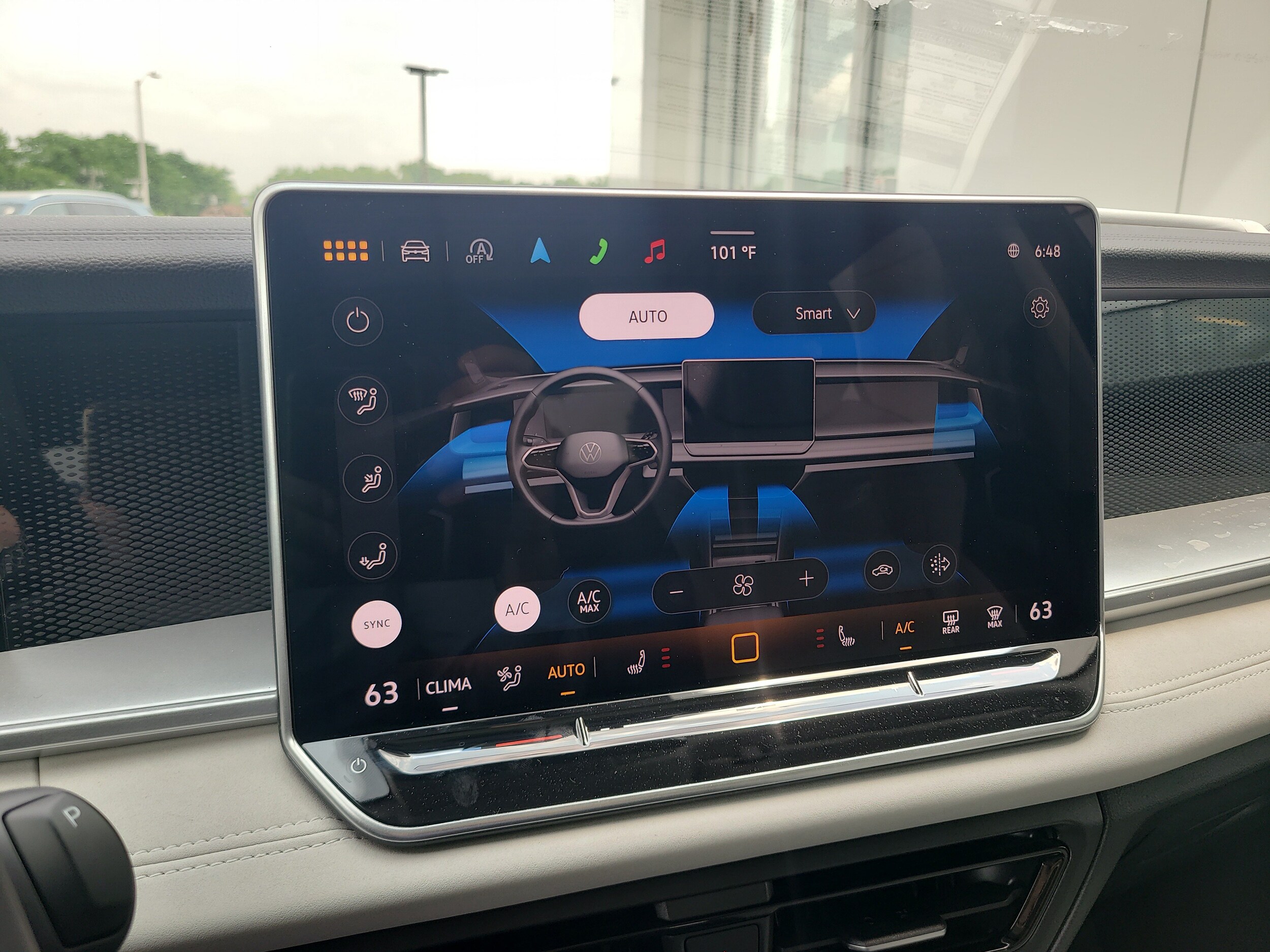 2025 Volkswagen Tiguan SE - Photo 25