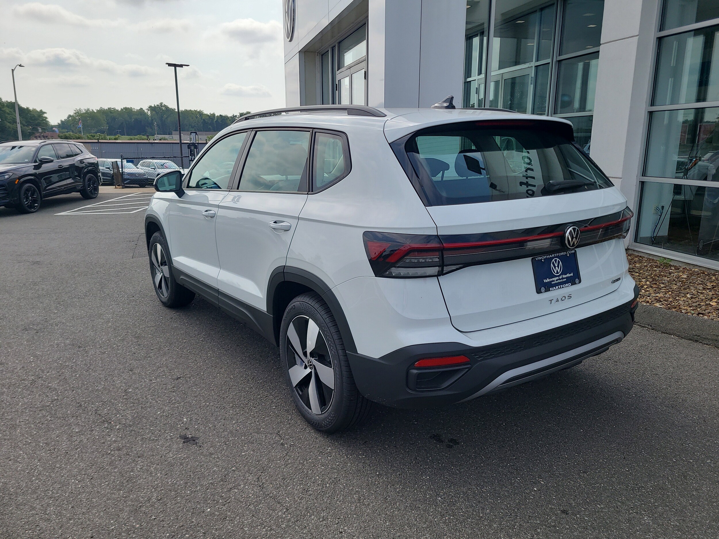 2025 Volkswagen Taos S photo 3