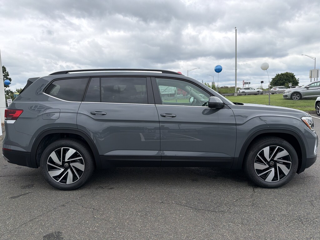 New 2026 Volkswagen Atlas 2.0T SE w/Technology 2.0T SE w/Technology 4MOTION