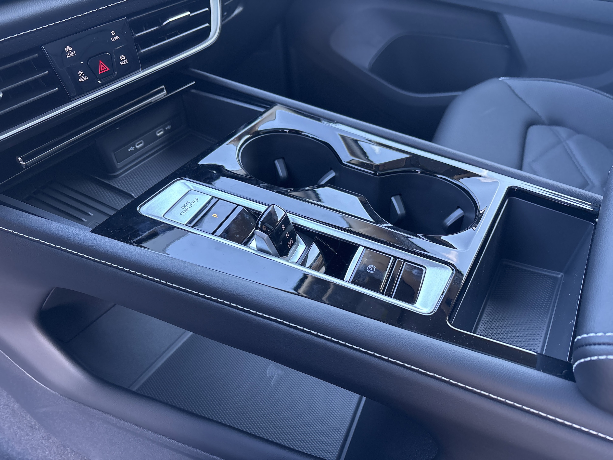 2026 Volkswagen Atlas SE w/Tech - Photo 20