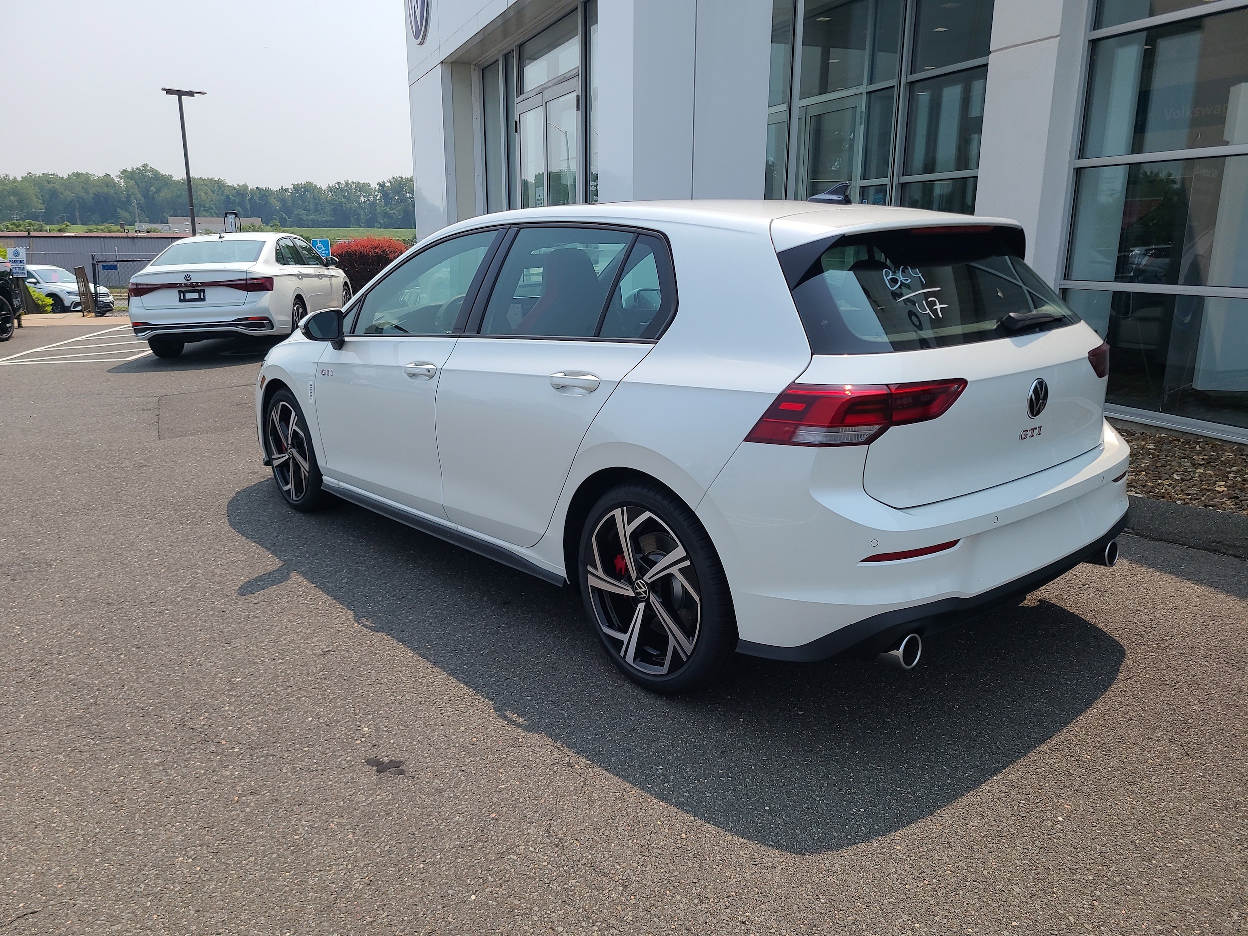 2025 Volkswagen Golf GTI SE photo 4