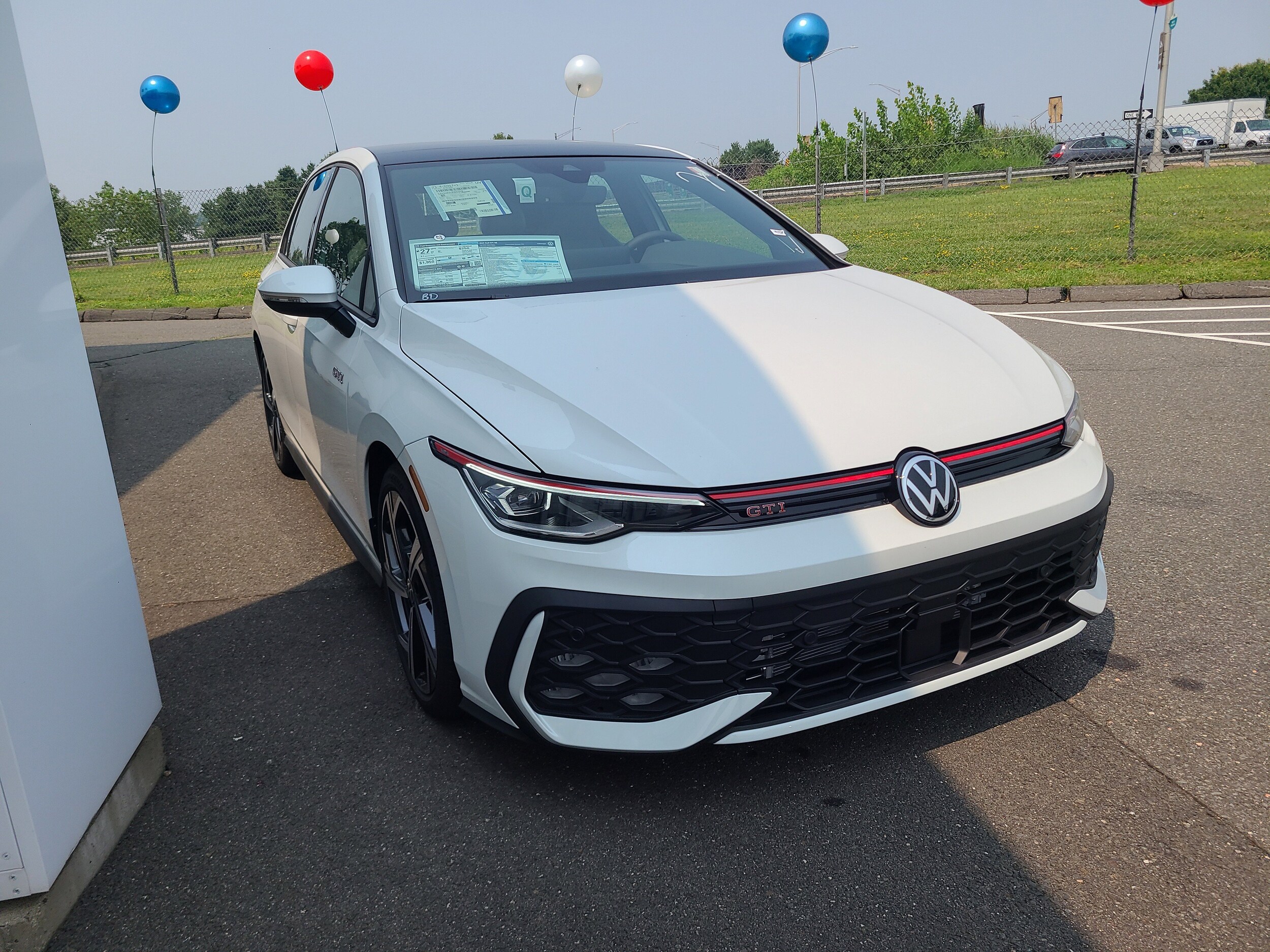 2025 Volkswagen Golf GTI SE photo 2
