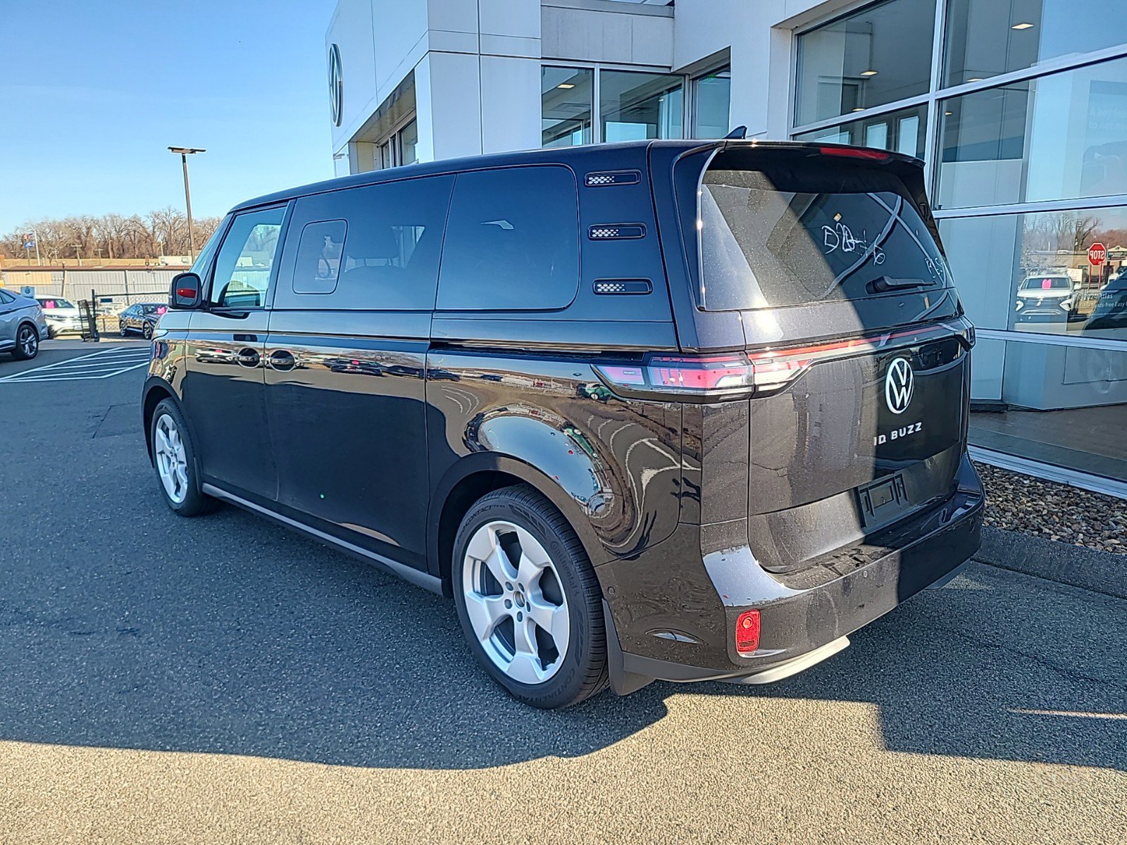 2025 Volkswagen ID. Buzz Pro S photo 4