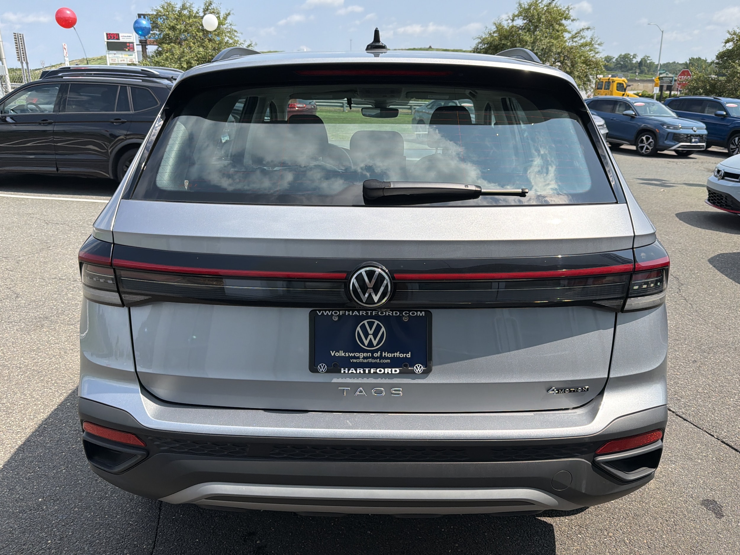 2025 Volkswagen Taos S - Photo 5