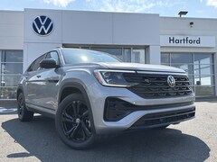 2026 Volkswagen Atlas Cross Sport 2.0T SEL R-Line Black 2.0T SEL R-Line Black 4MOTION