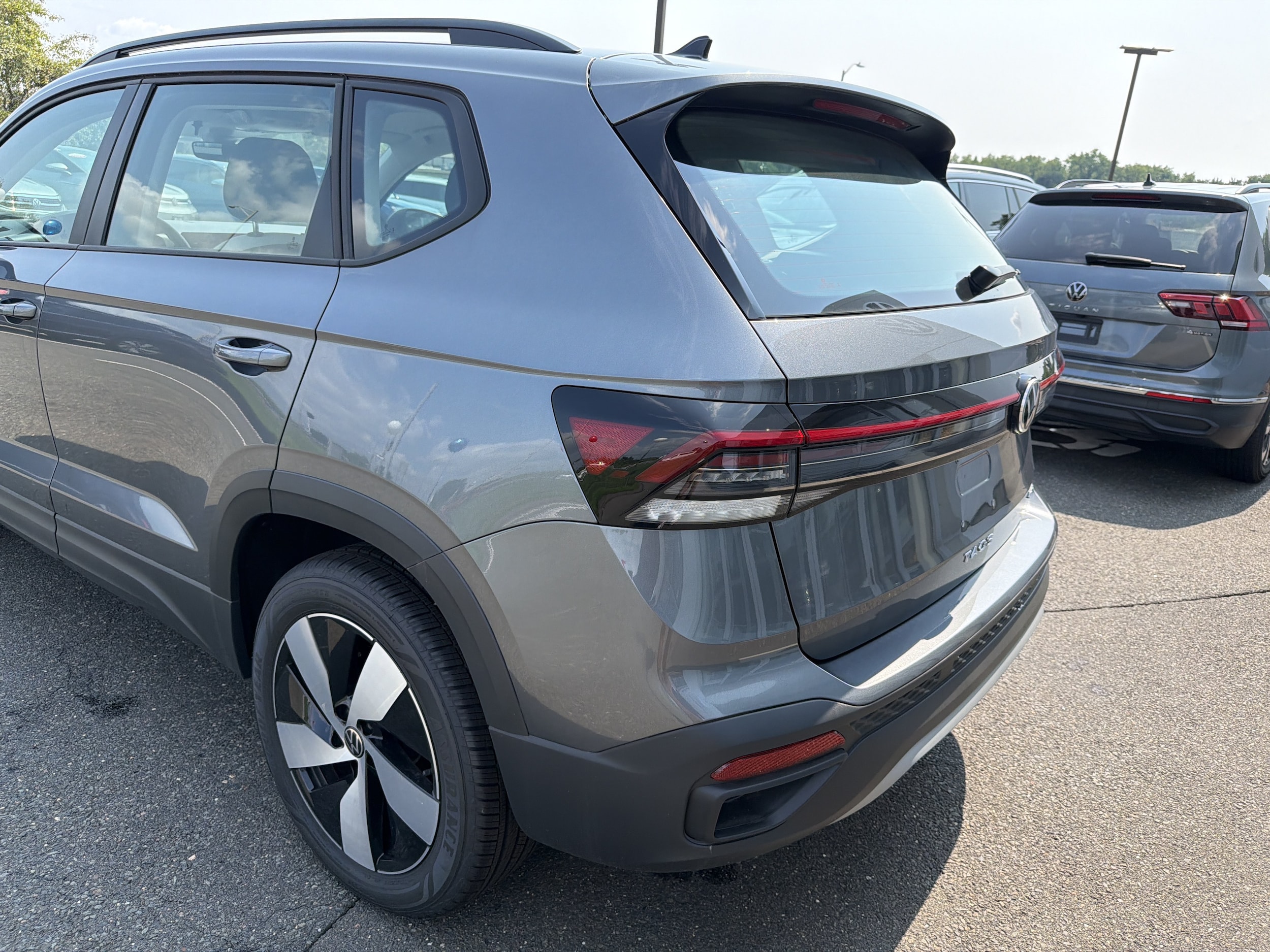 2025 Volkswagen Taos S - Photo 14
