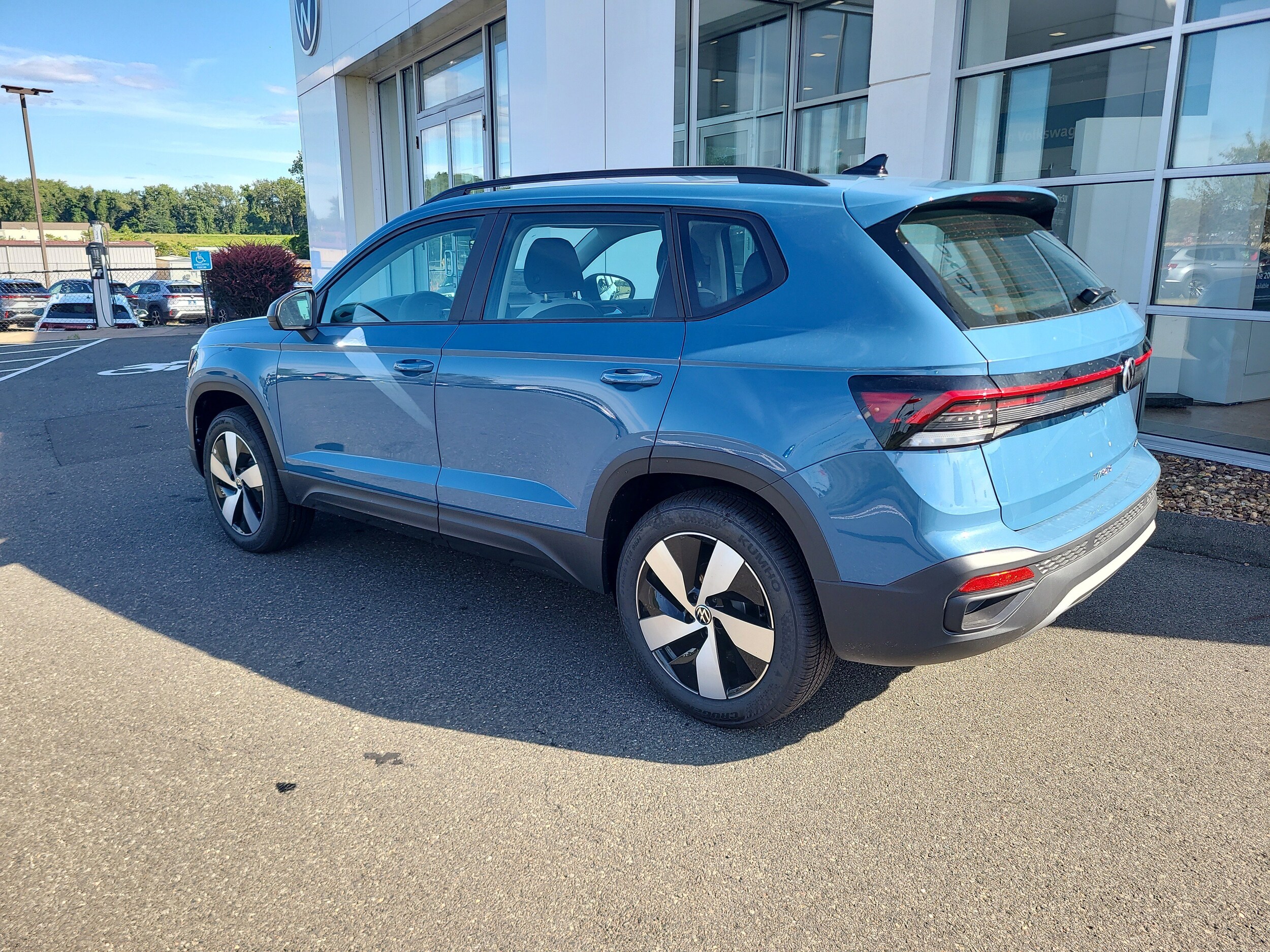 2025 Volkswagen Taos S photo 3