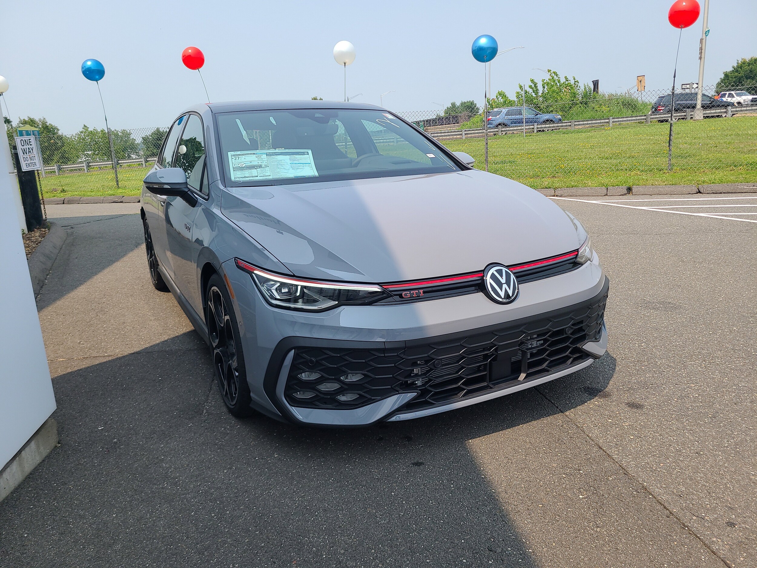 2025 Volkswagen Golf GTI Autobahn photo 2