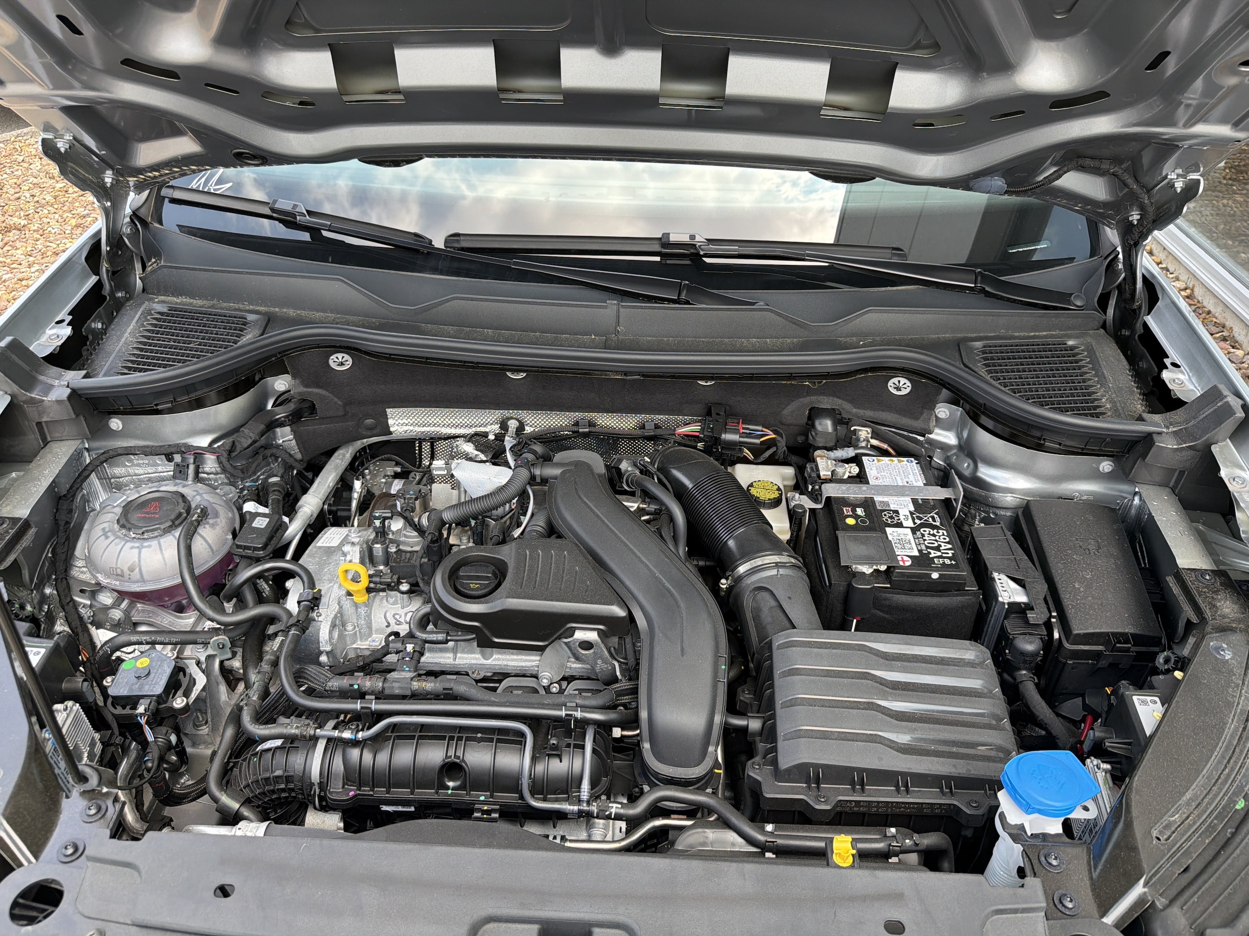 2025 Volkswagen Taos S - Photo 30