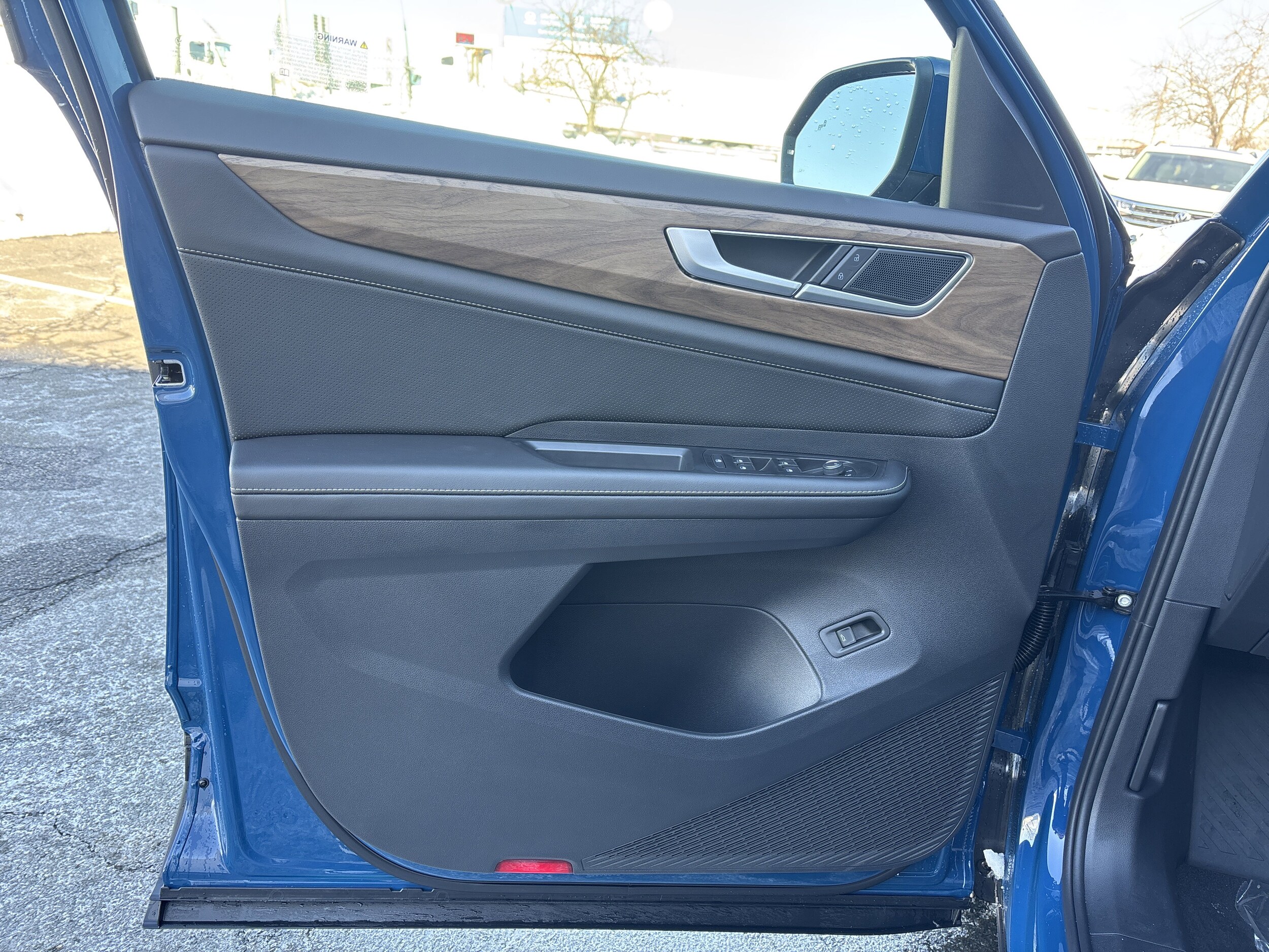 2026 Volkswagen Atlas SE w/Tech - Photo 17