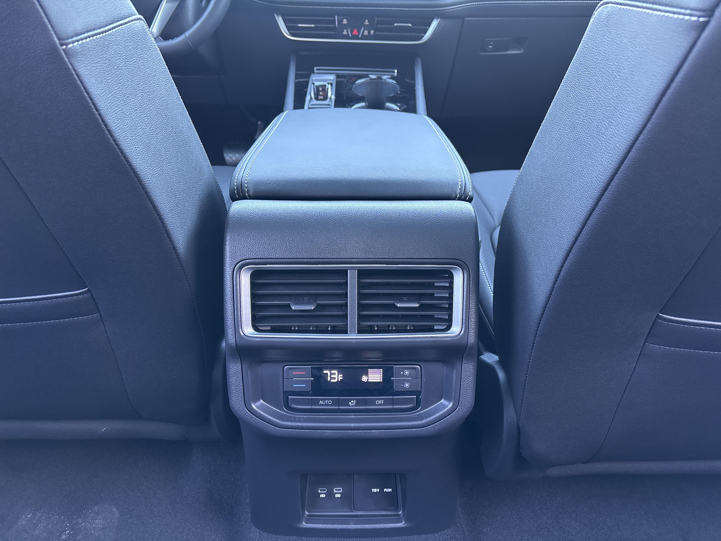 2026 Volkswagen Atlas SE w/Tech - Photo 28