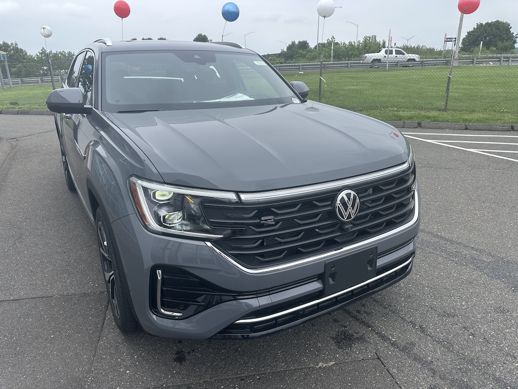 New 2026 Volkswagen Atlas Cross Sport 2.0T SEL Premium R-Line 2.0T SEL Premium R-Line 4MOTION