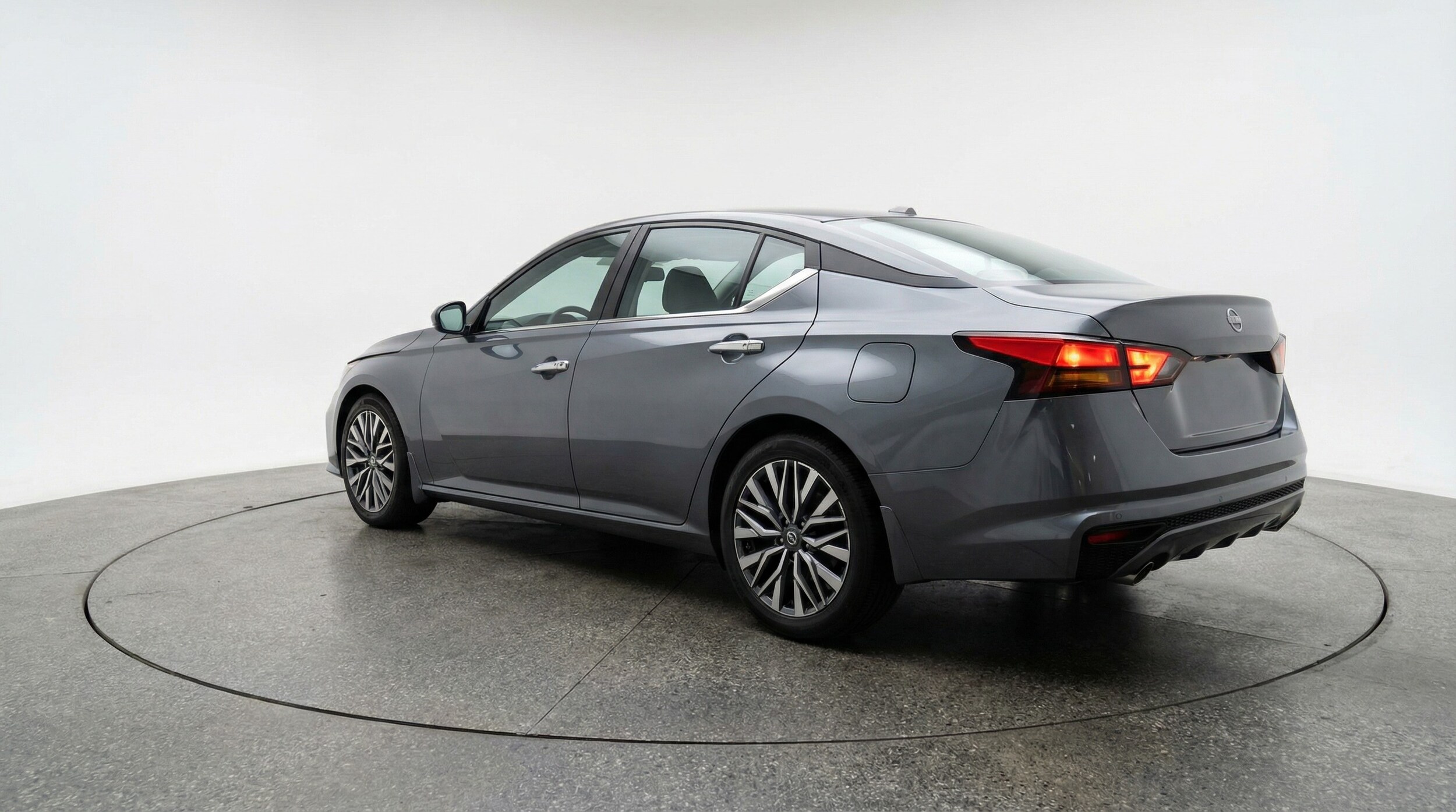 Thumbnail: 2025 Nissan Altima - 5