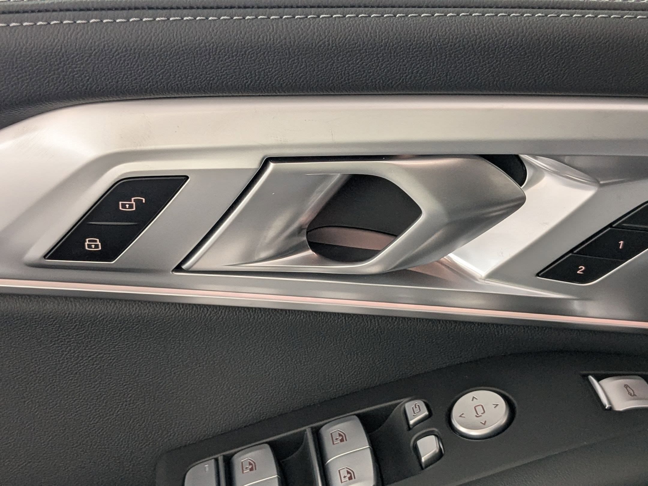2026 BMW XM Base - Photo 12