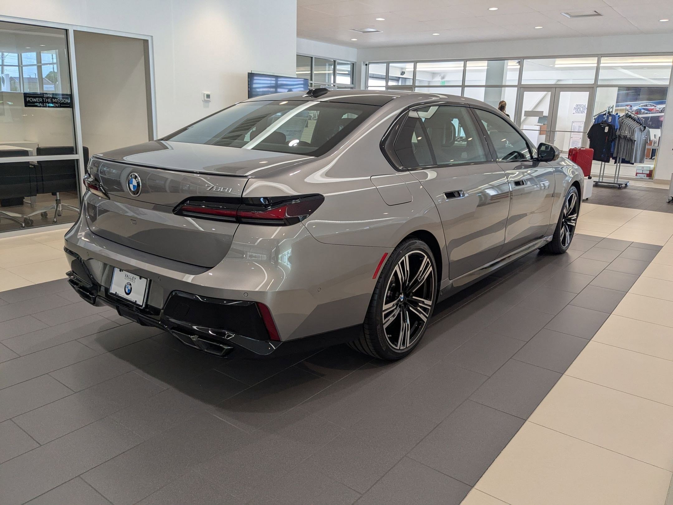 2025 Bmw 760i 760i xDrive photo 2