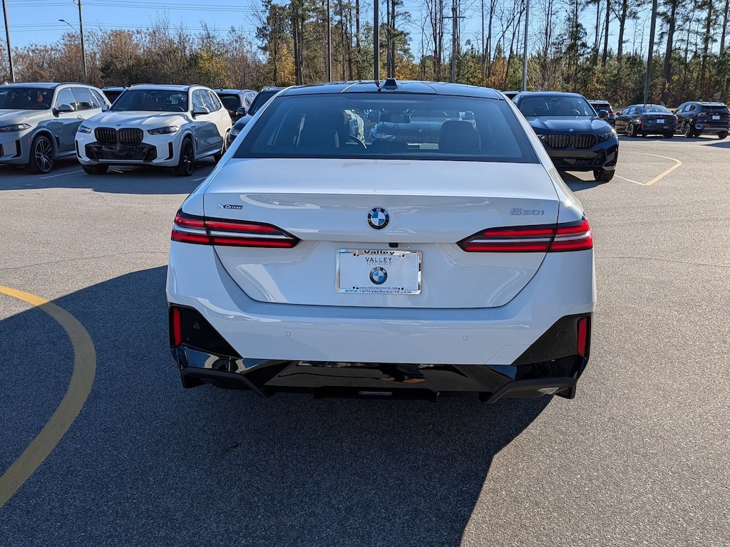 New 2026 BMW 530i xDrive Sedan