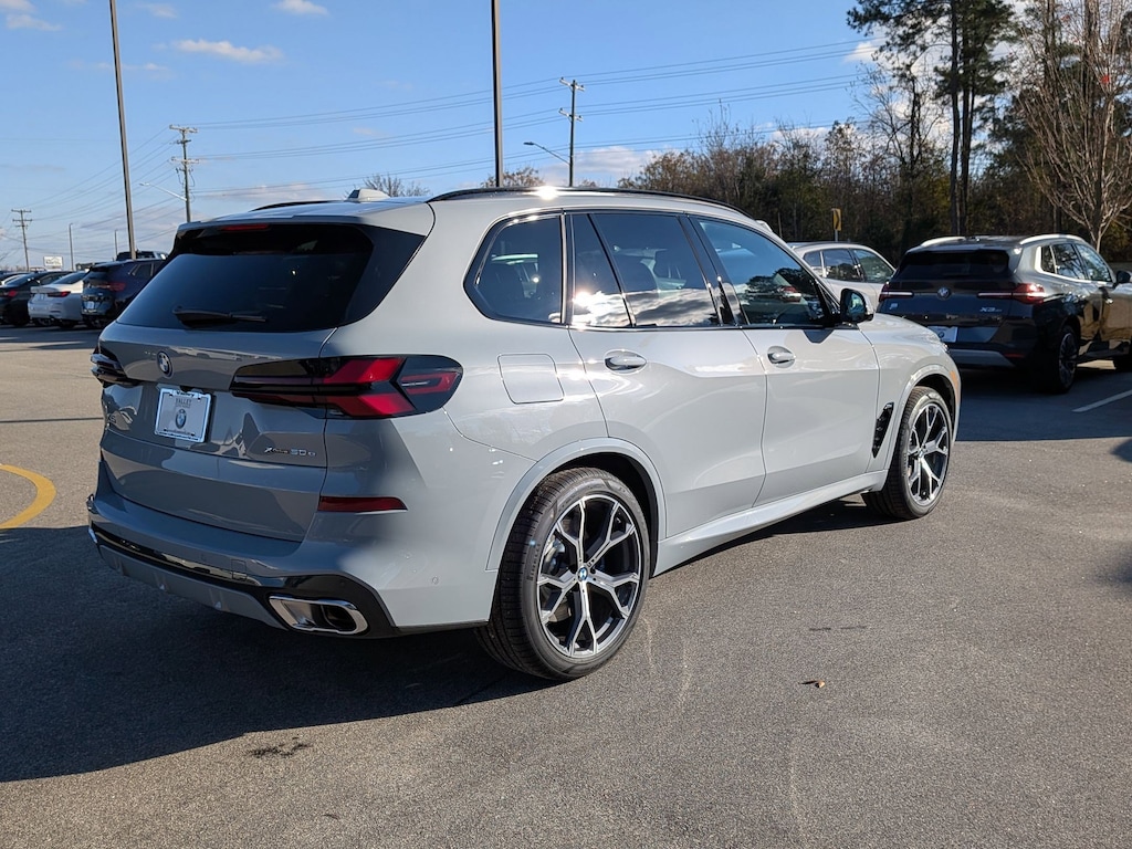 New 2026 BMW X5 PHEV xDrive50e SUV