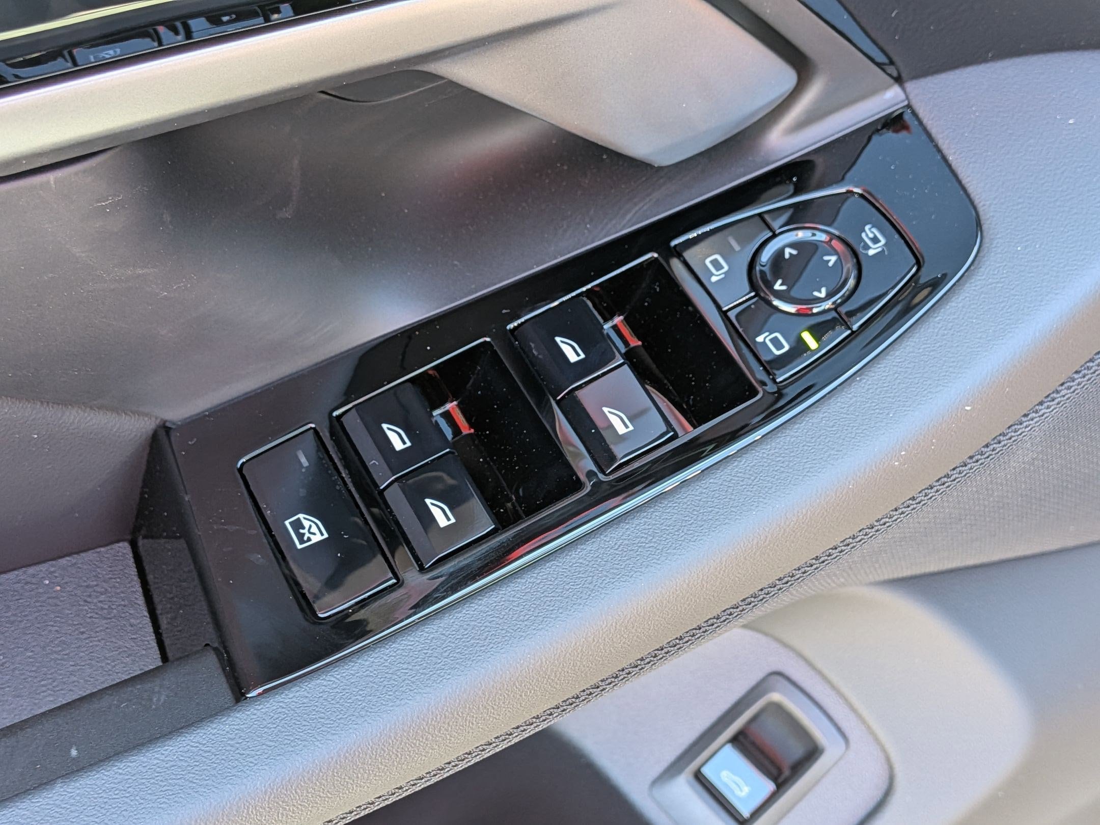 2026 BMW 5 Series 530i - Photo 13