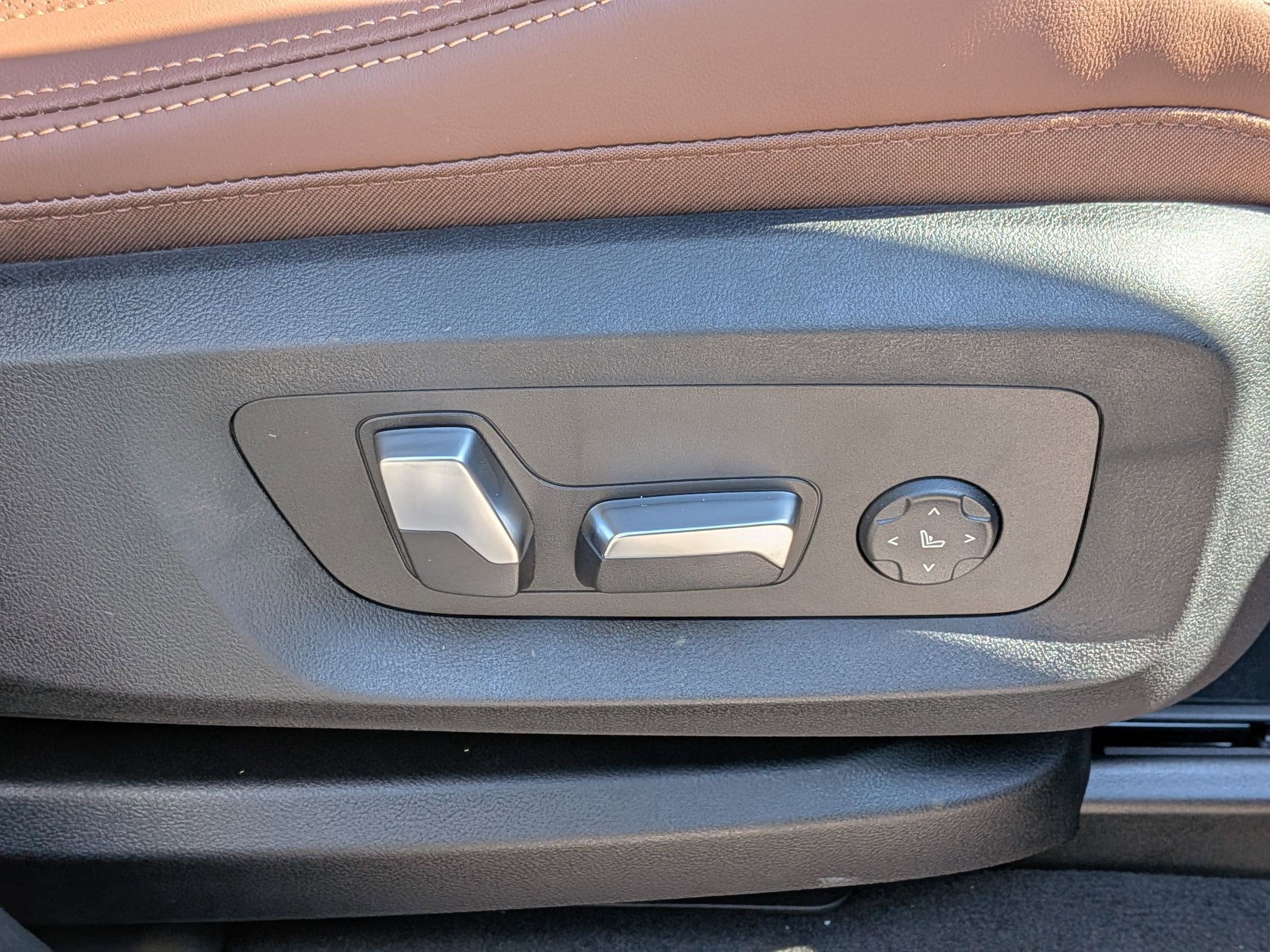 2026 BMW X5 50e - Photo 38
