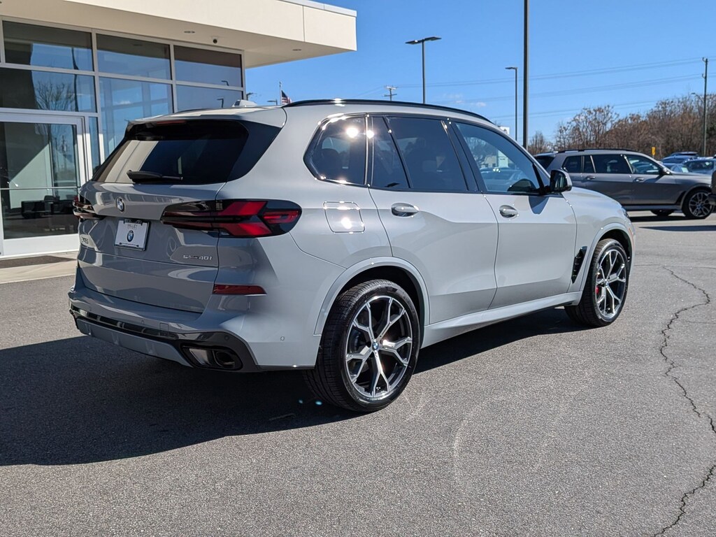 New 2026 BMW X5 sDrive40i SUV