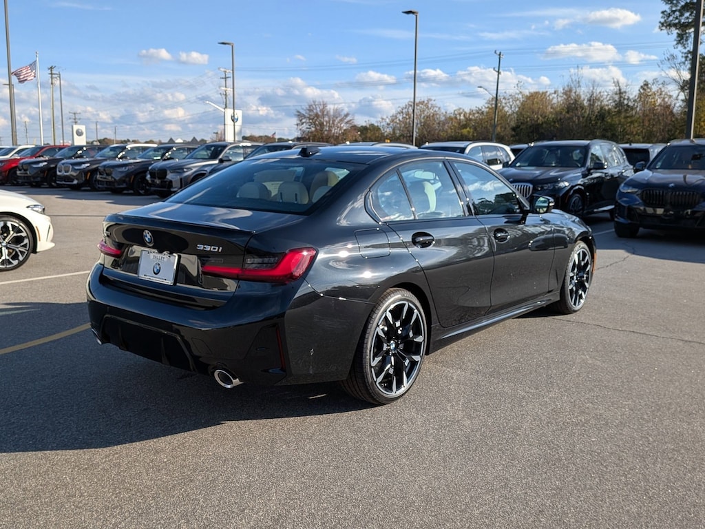 New 2026 BMW 330i xDrive Sedan