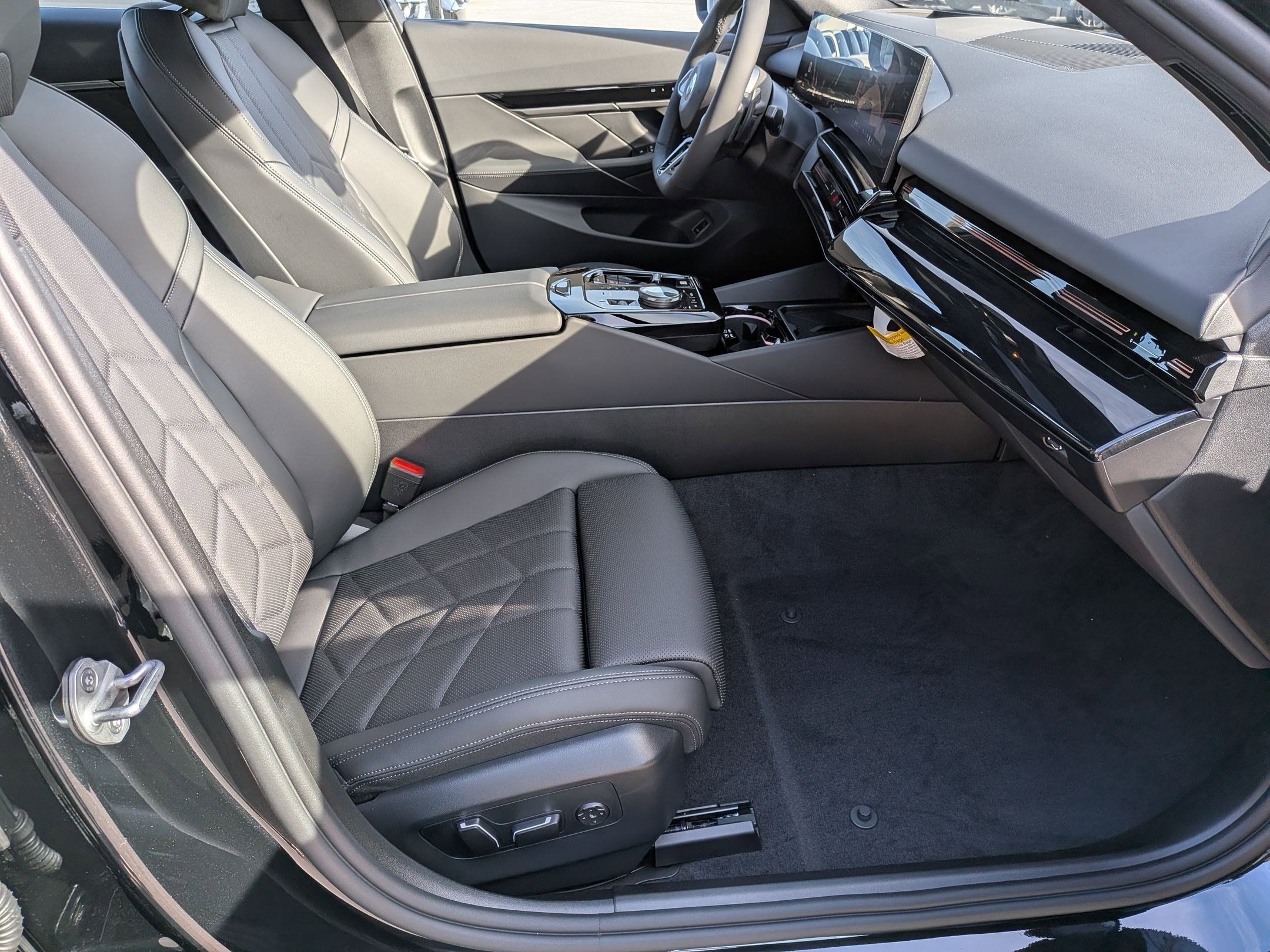 2026 BMW 5 Series 530i - Photo 37