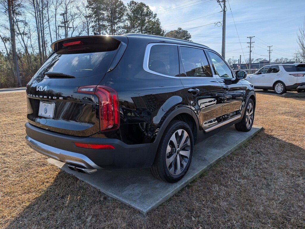 Used 2022 Kia Telluride S S FWD