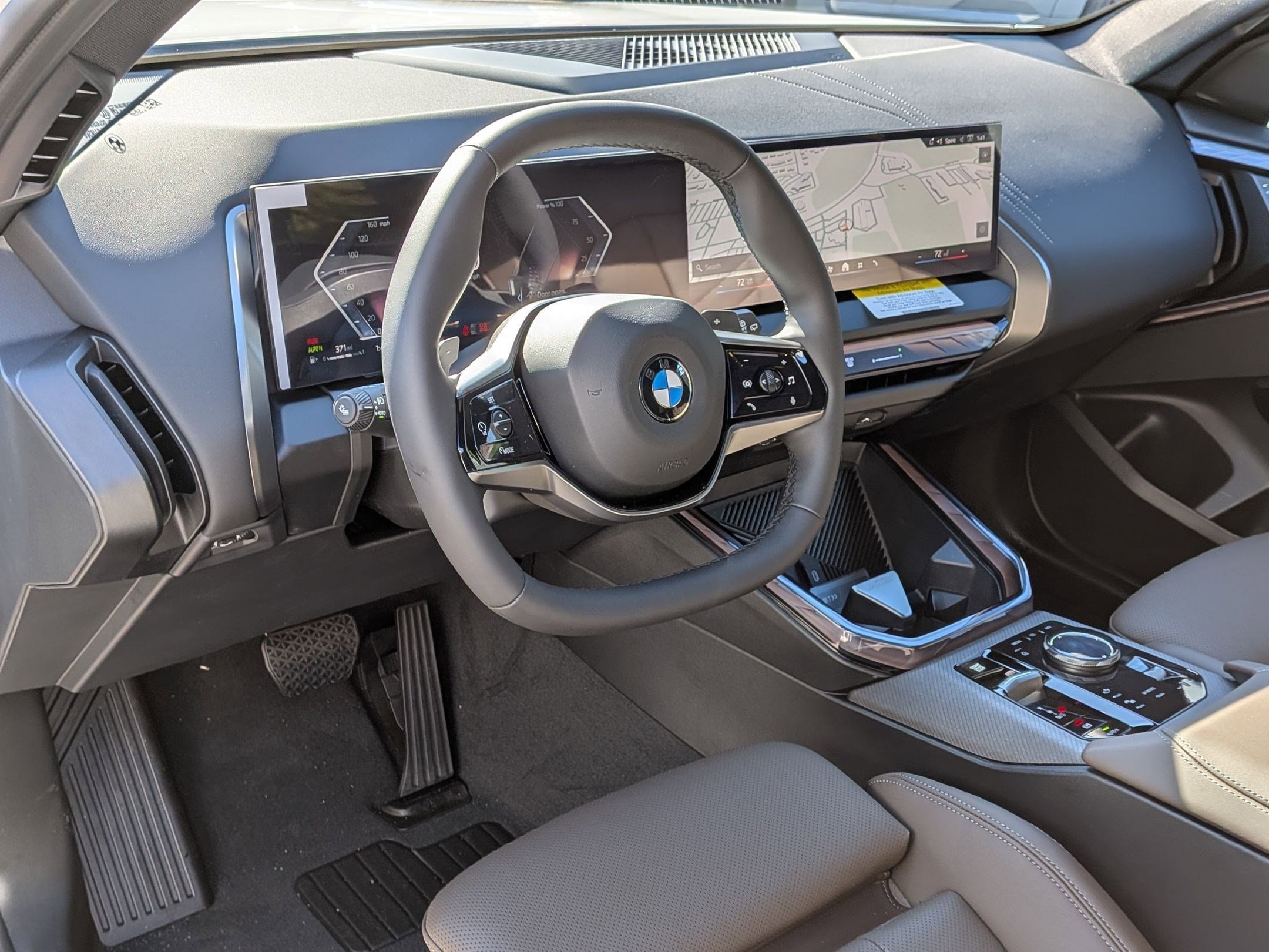 2026 BMW X3 30 - Photo 16