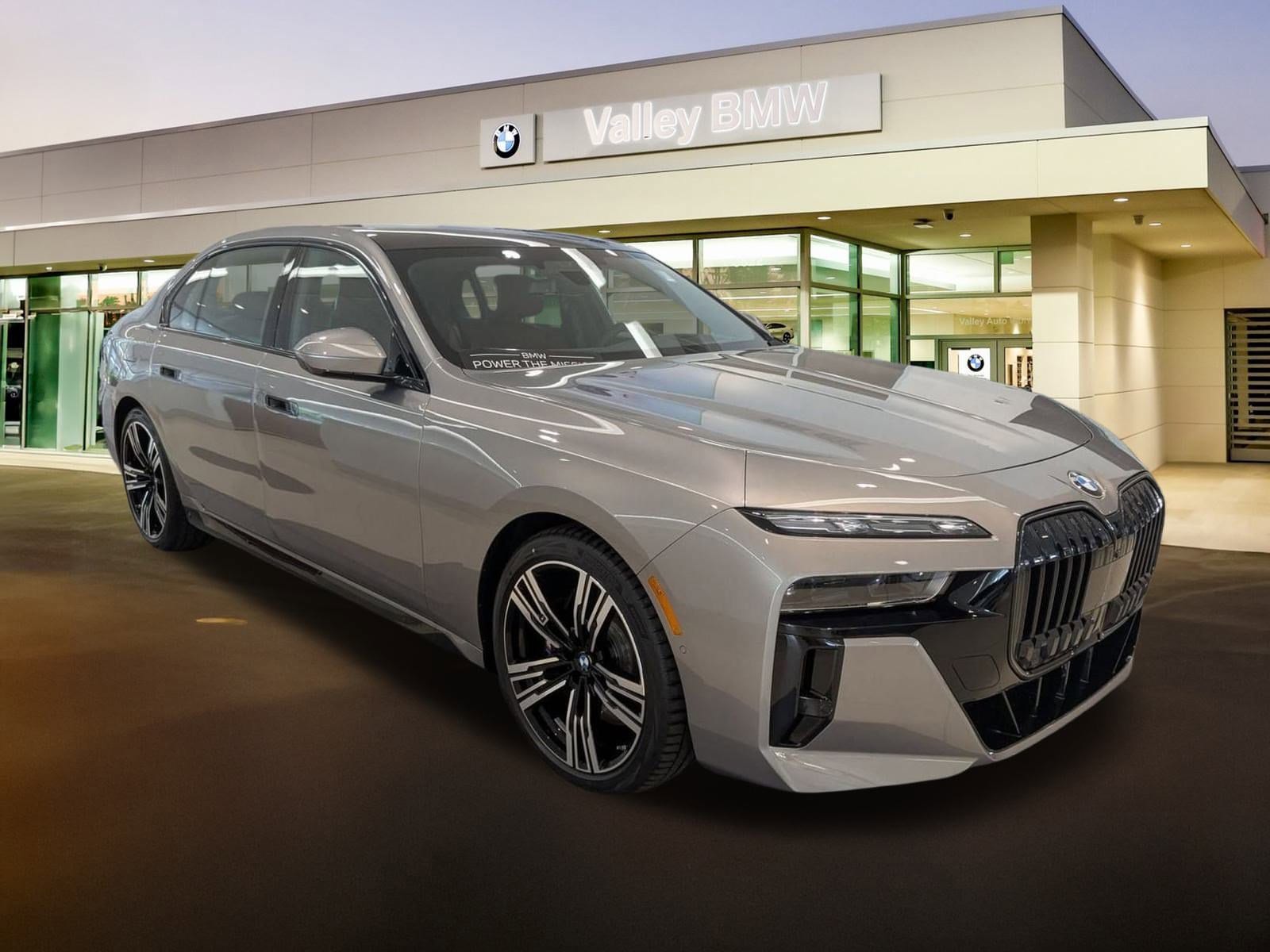 2025 BMW 760i Sedan 