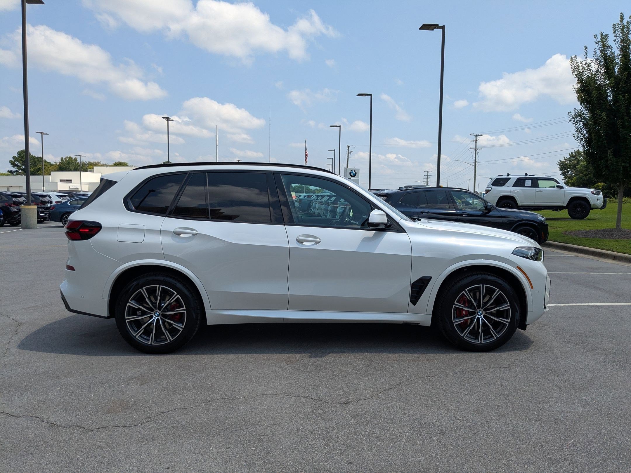 2026 Bmw X5 xDrive40i photo 2